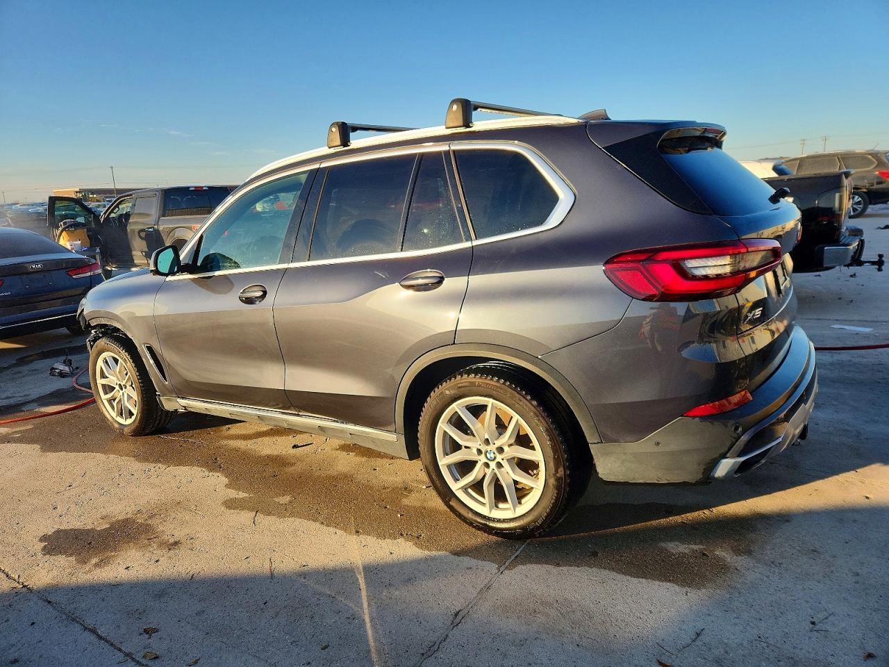 2020 BMW X5 xDrive40I - zdjęcie 2