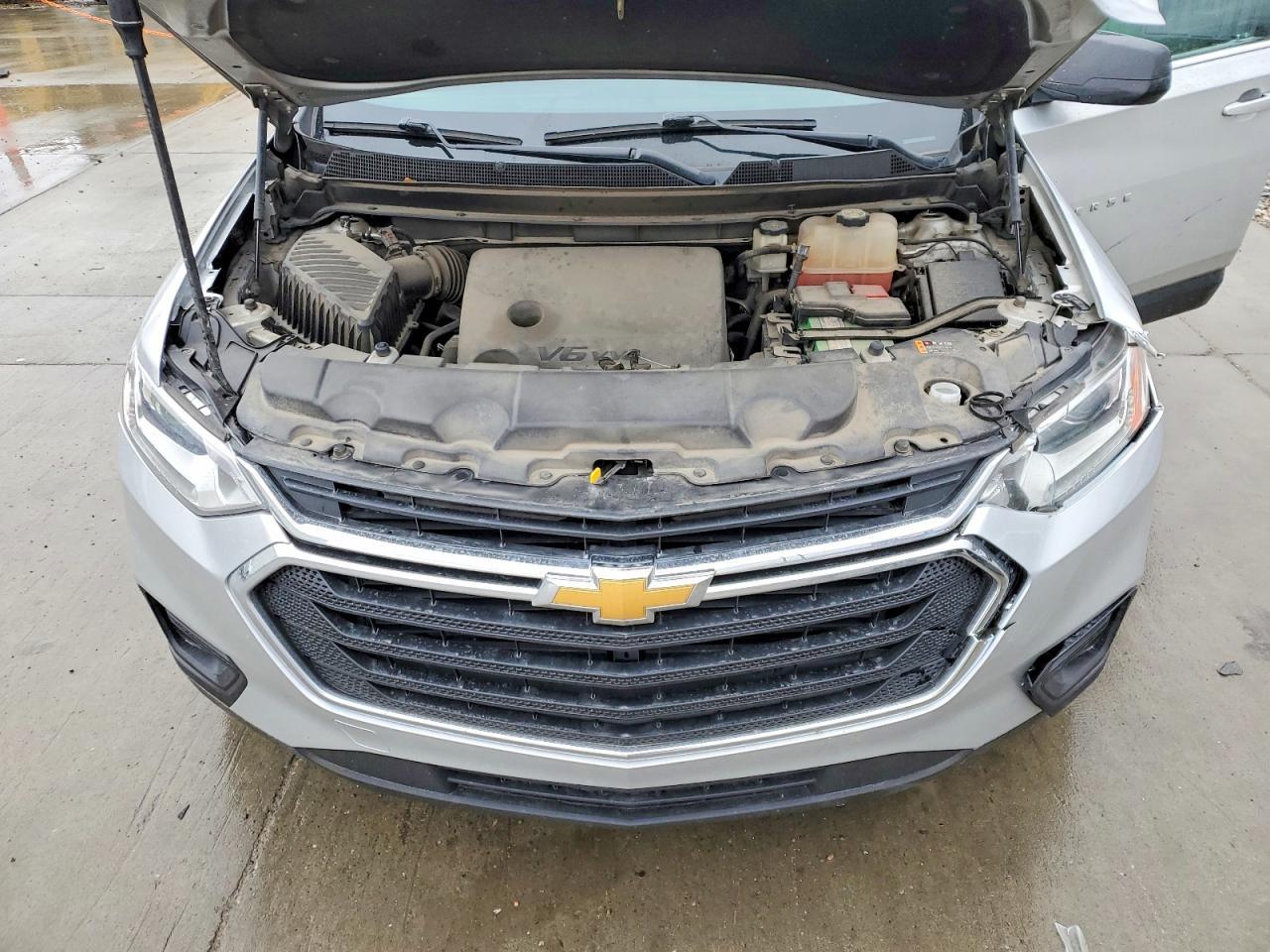 2018 Chevrolet Traverse Ls - zdjęcie 12