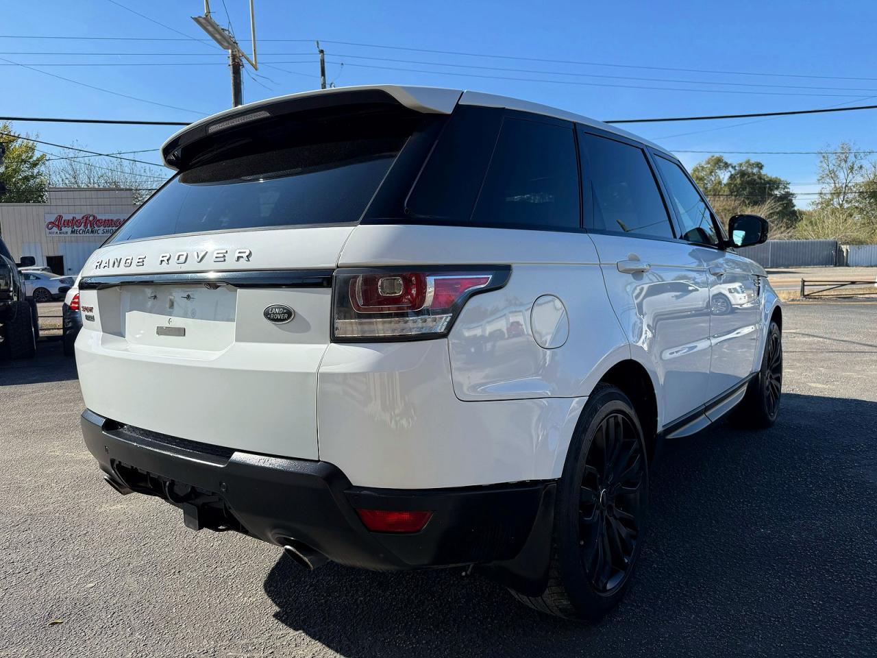 Land Rover Range Rover Sport - zdjęcie 4