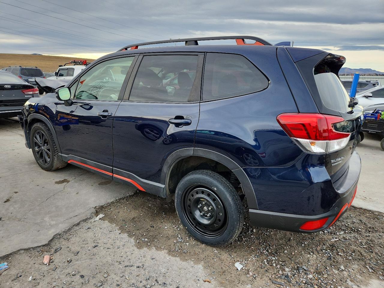2021 Subaru Forester Sport - zdjęcie 2
