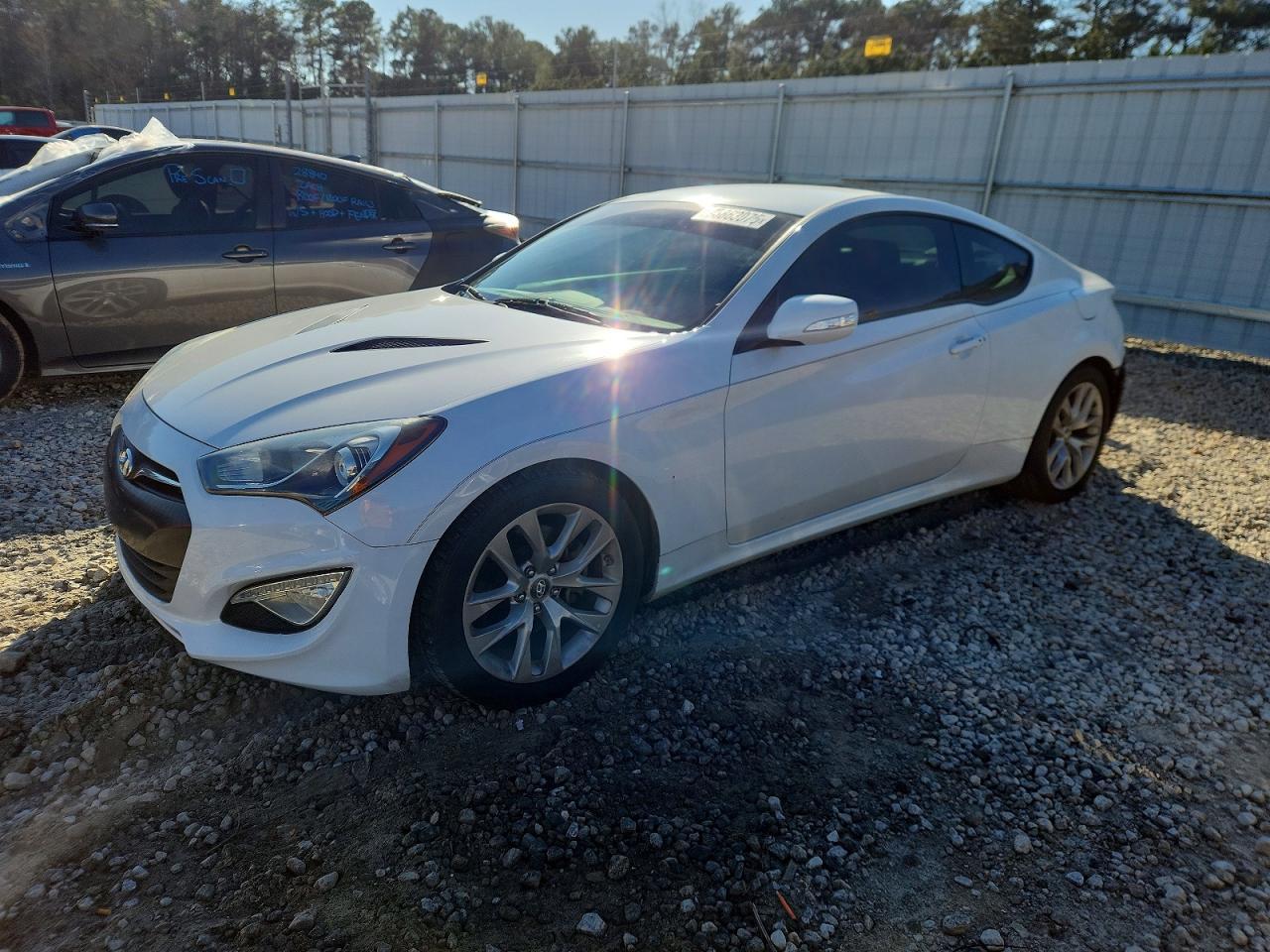 2016 Hyundai Genesis Coupe 3.8L - zdjęcie główne