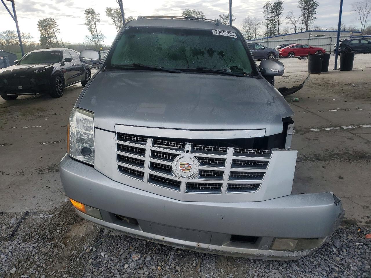 2013 Cadillac Escalade Luxury - zdjęcie 5