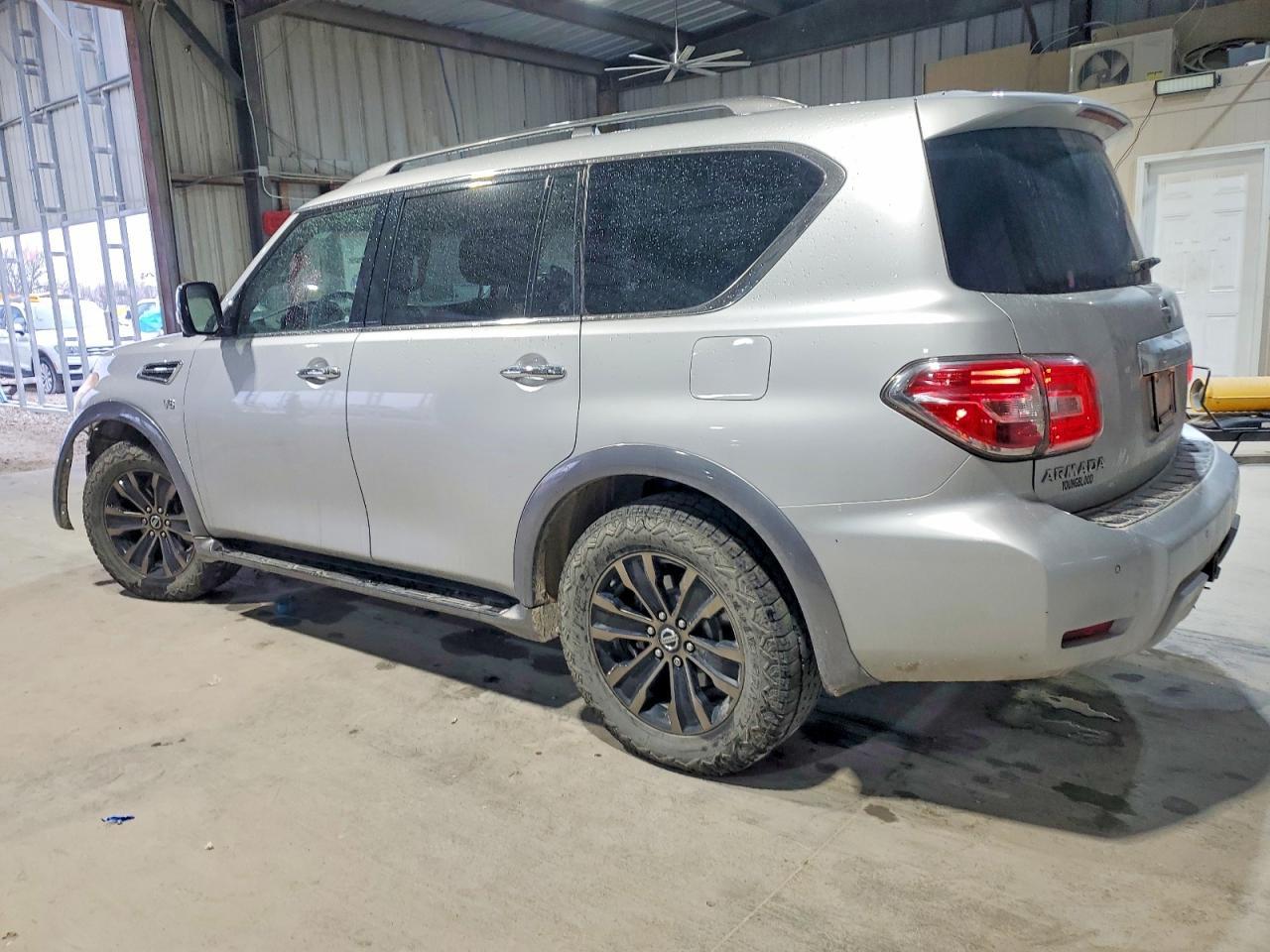 2017 Nissan Armada Sv - zdjęcie 2