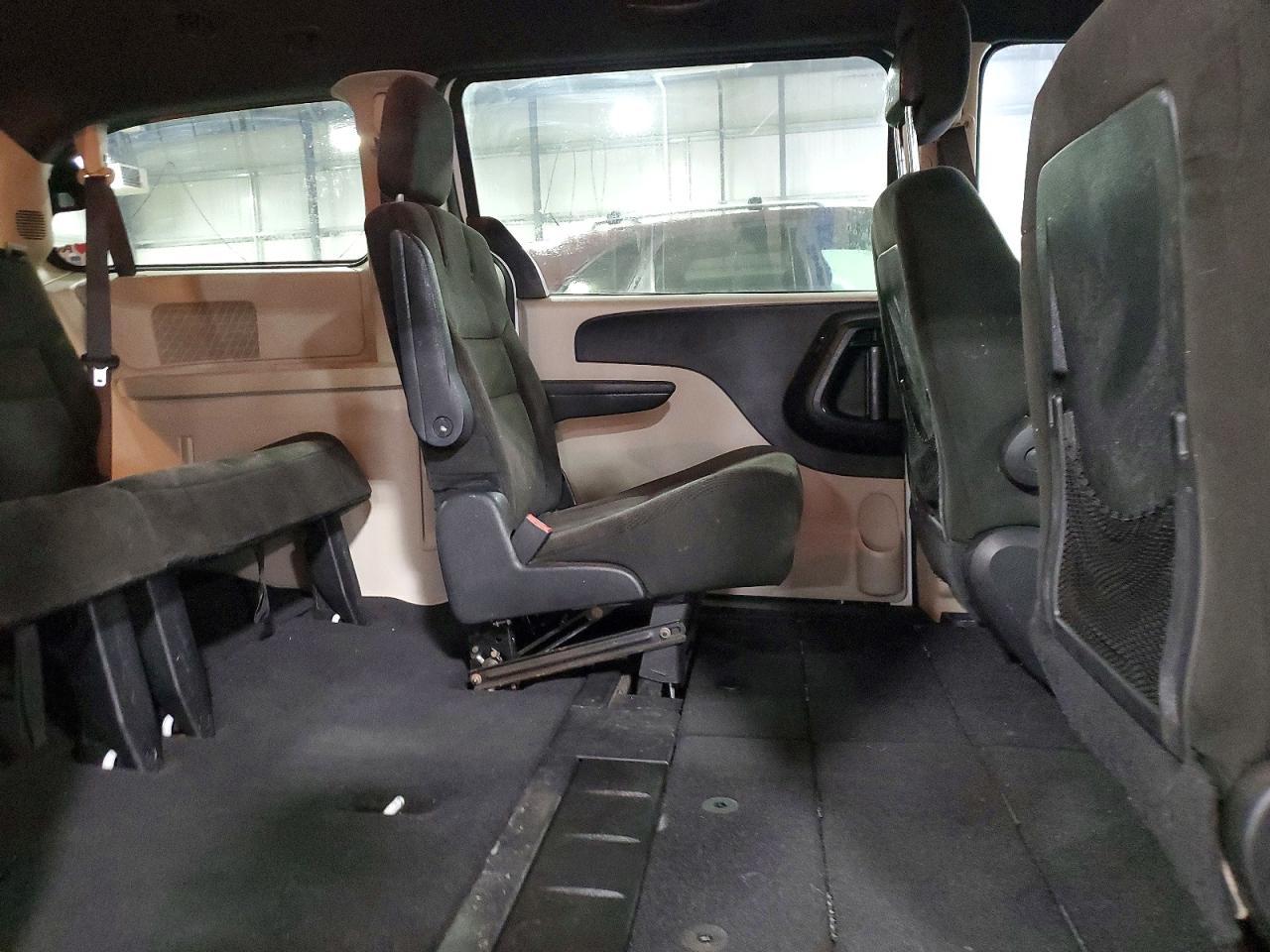 2017 Dodge Grand Caravan Se - zdjęcie 11