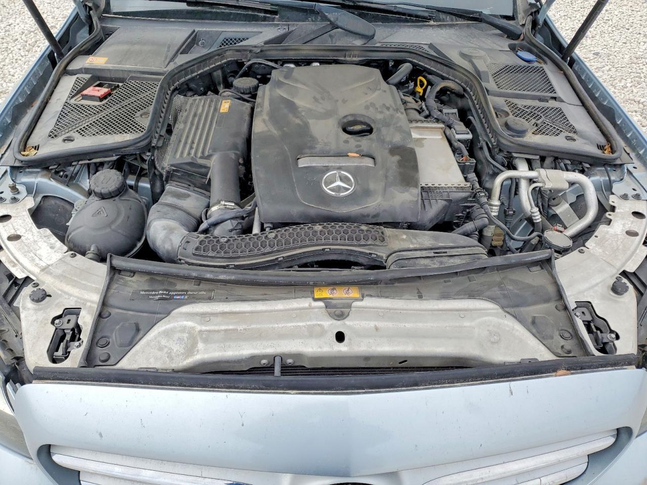 2015 Mercedes-Benz C 300 - zdjęcie 11