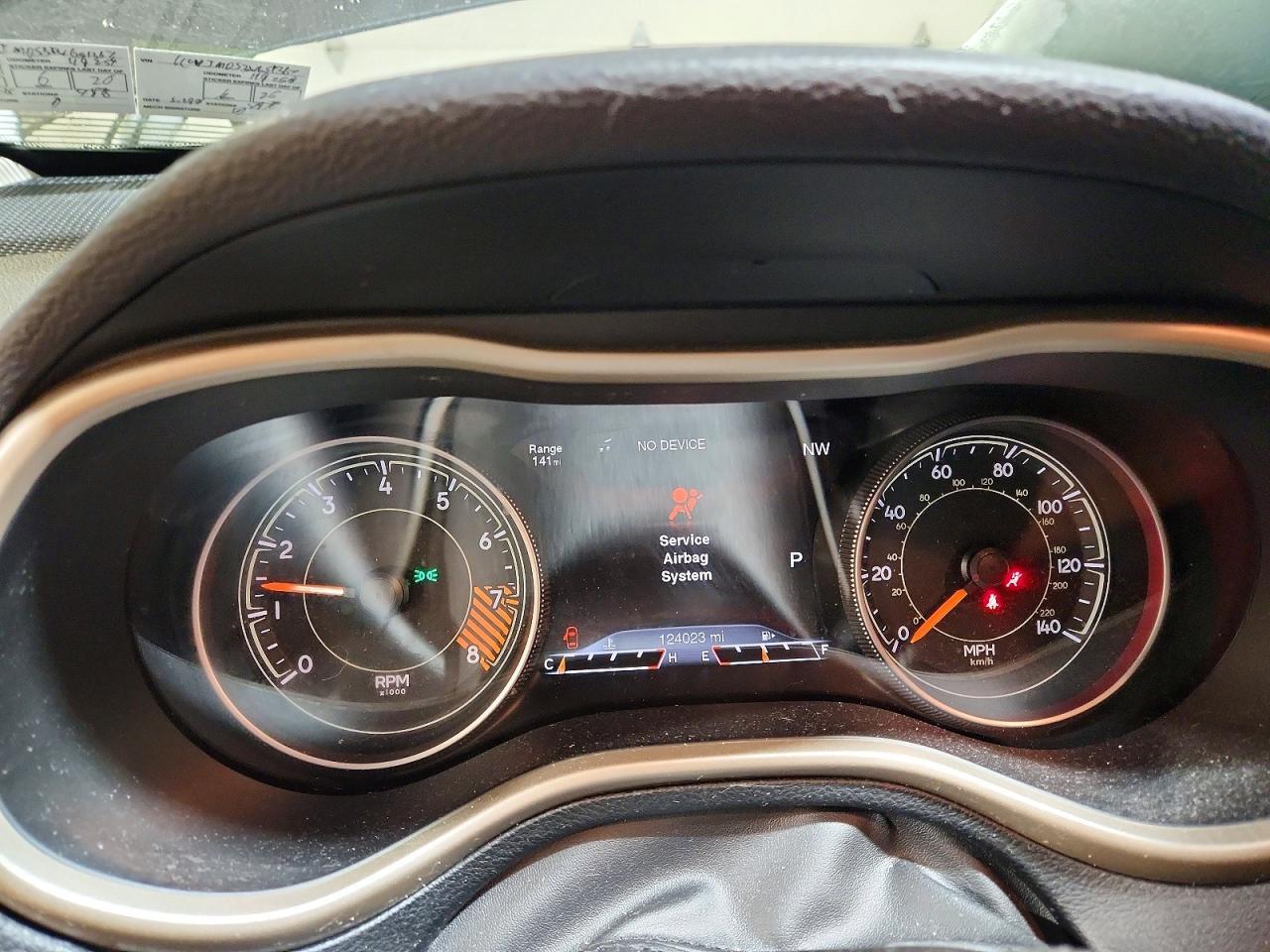 2015 Jeep Cheeroke - zdjęcie 9