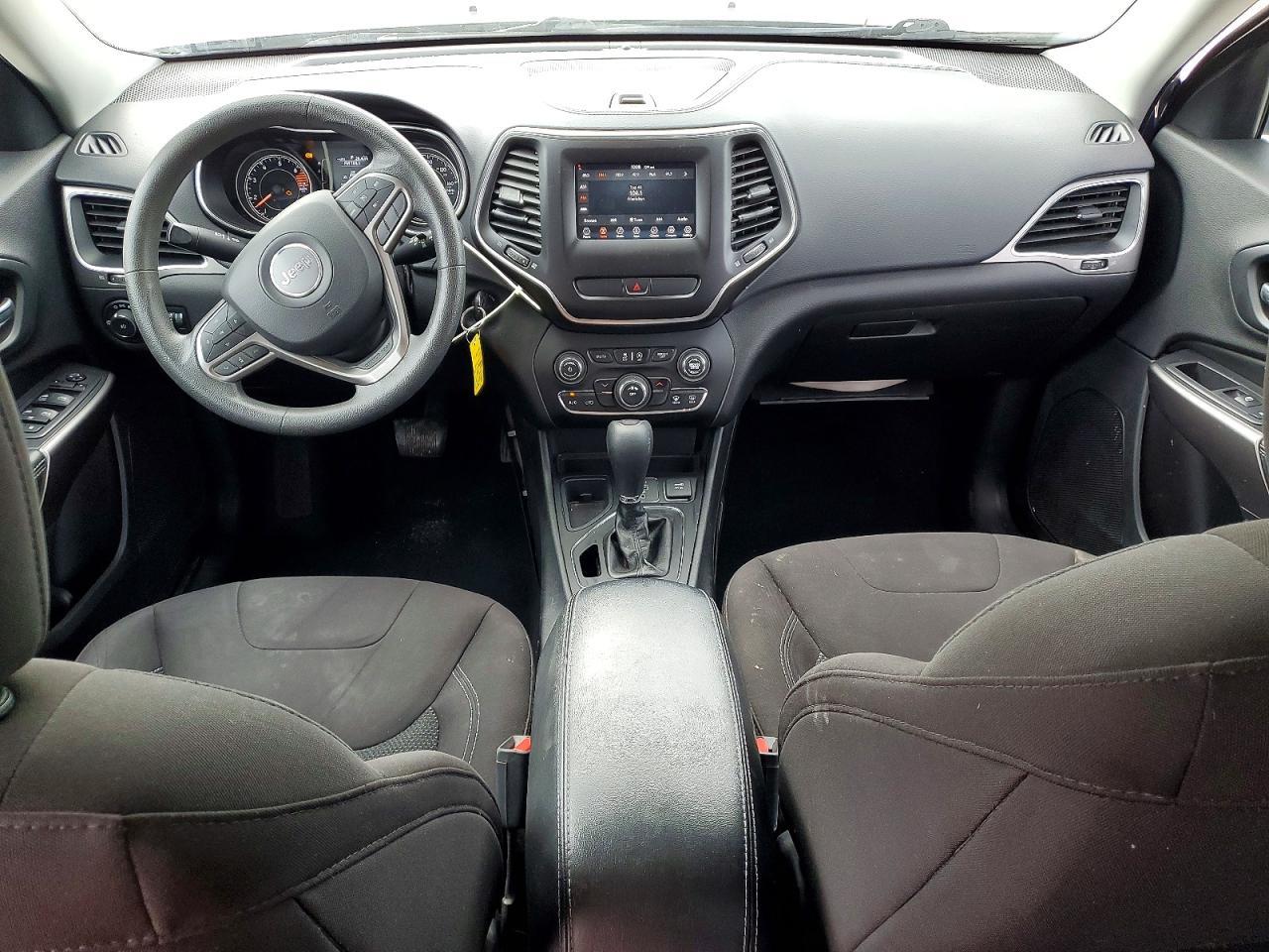 2019 Jeep Cherokee Latitude - zdjęcie 8