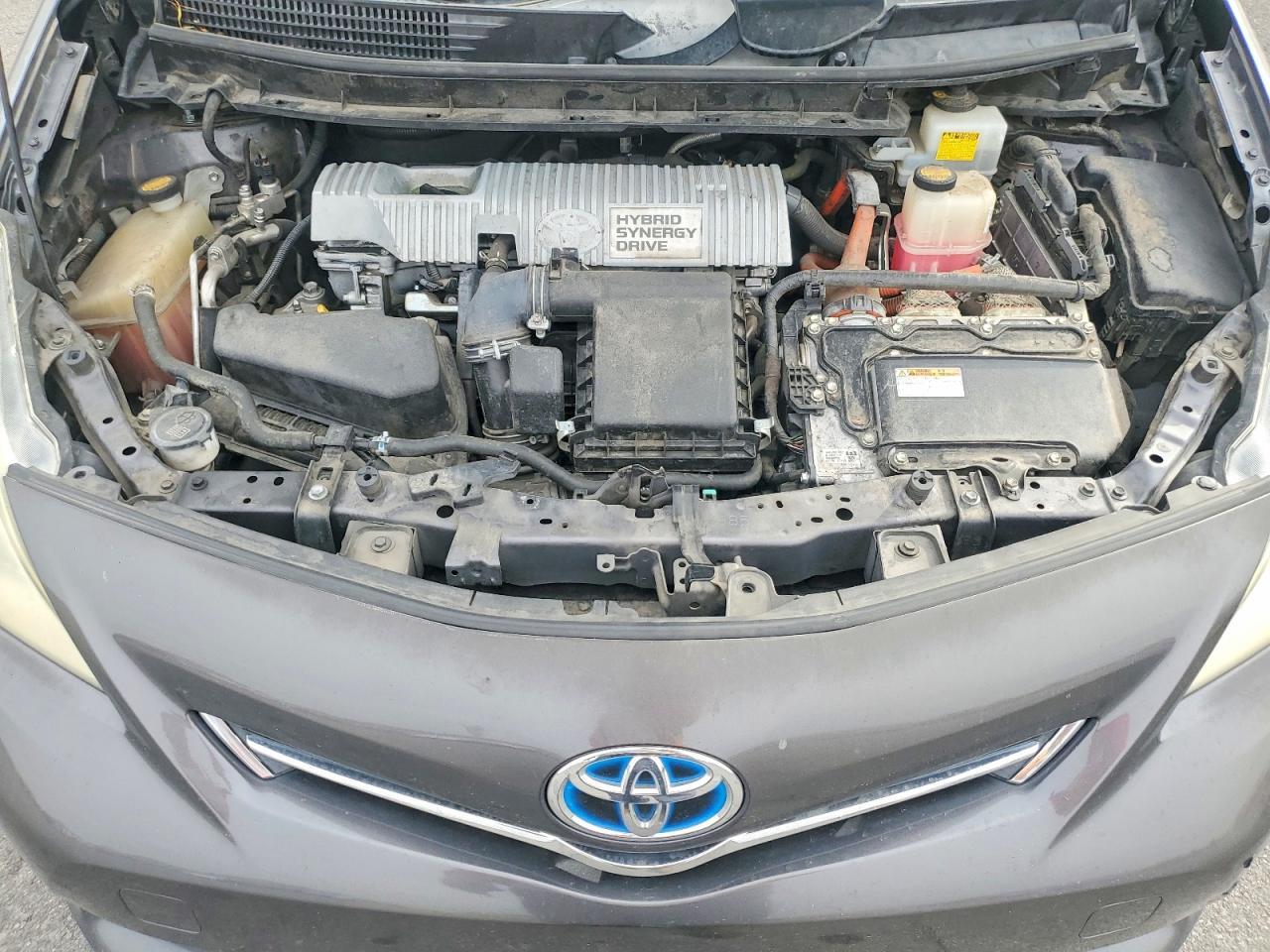 2014 Toyota Prius V - zdjęcie 11