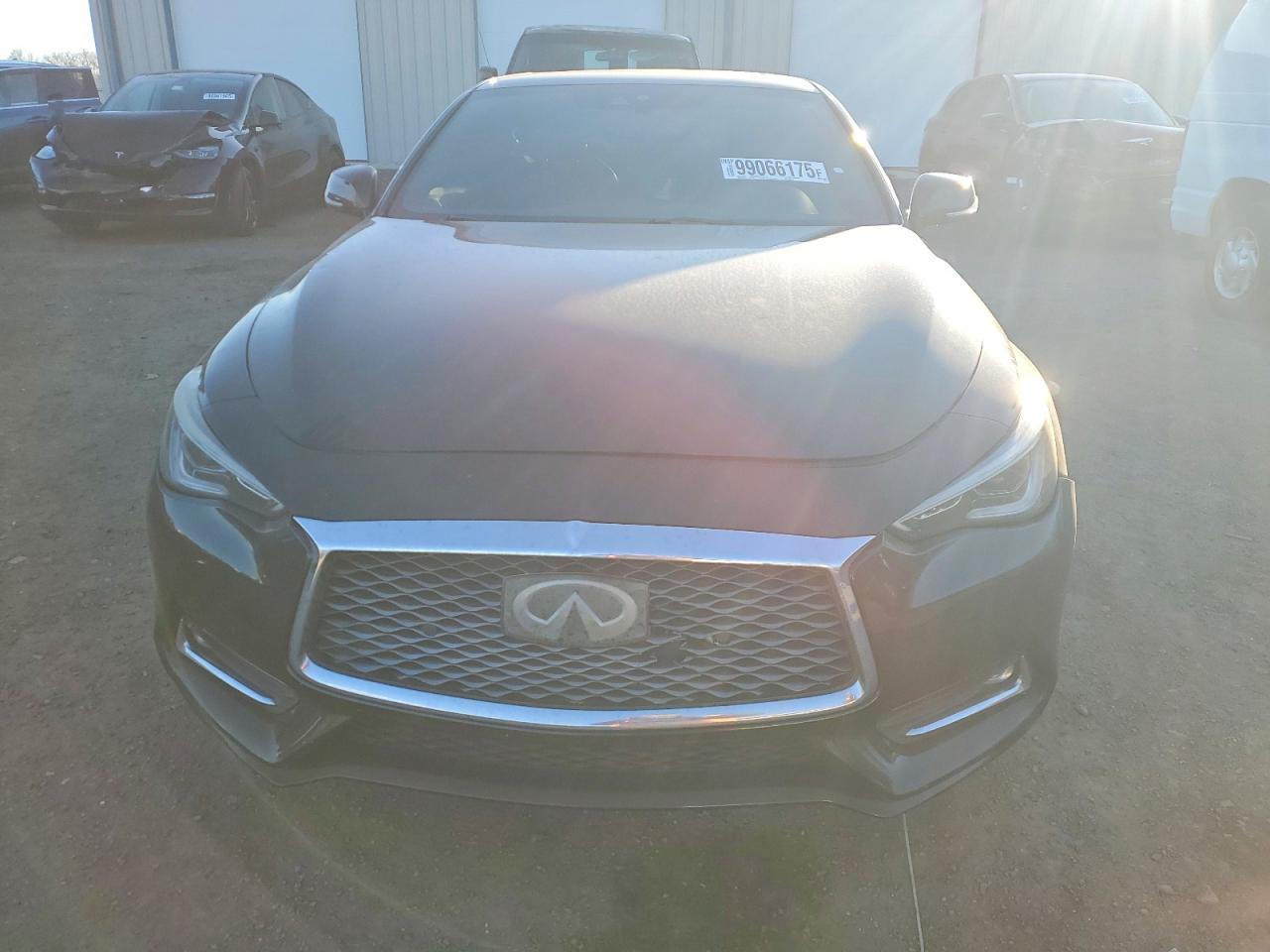 2017 Infiniti Q60 Premium - zdjęcie 5