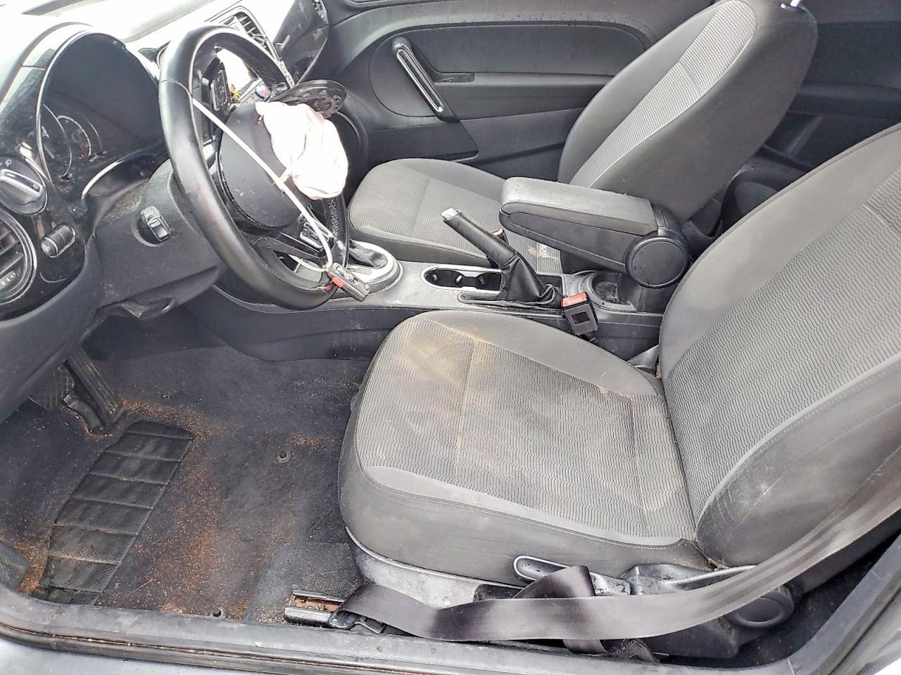 2016 Volkswagen Beetle 1.8T - zdjęcie 7