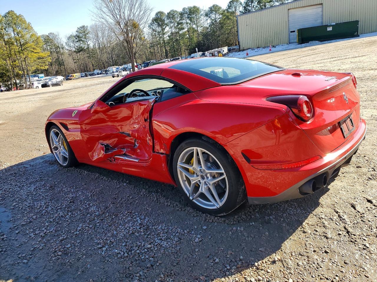 2017 Ferrari California T - zdjęcie 2