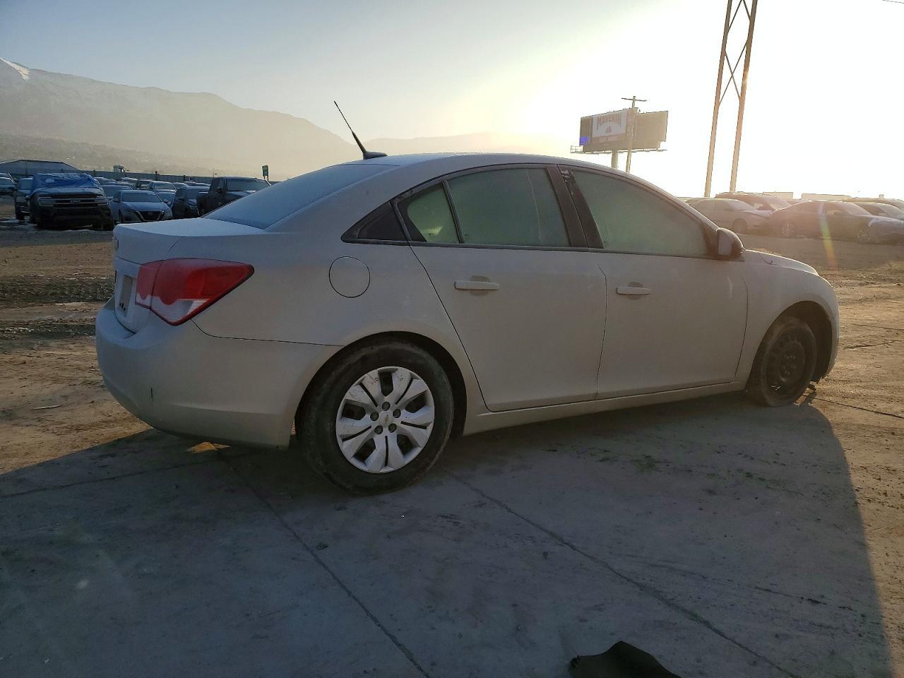 2013 Chevrolet Cruze Ls - zdjęcie 3