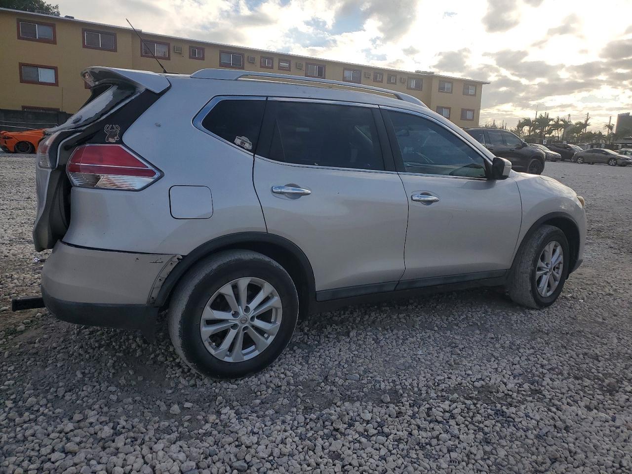 2014 Nissan Rogue Sv - zdjęcie 3