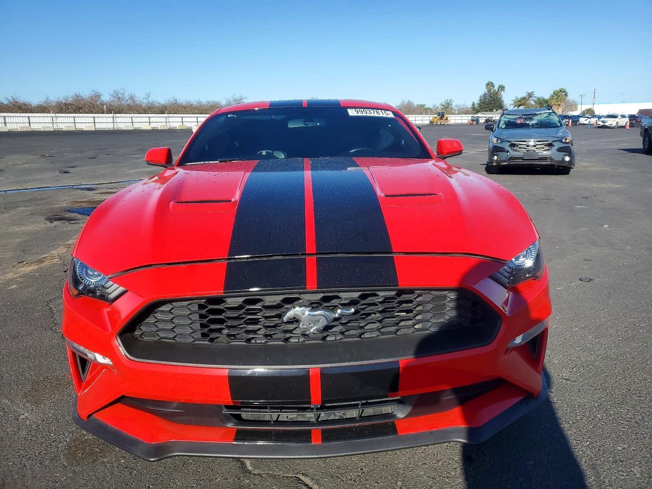 2019 Ford Mustang - zdjęcie 5