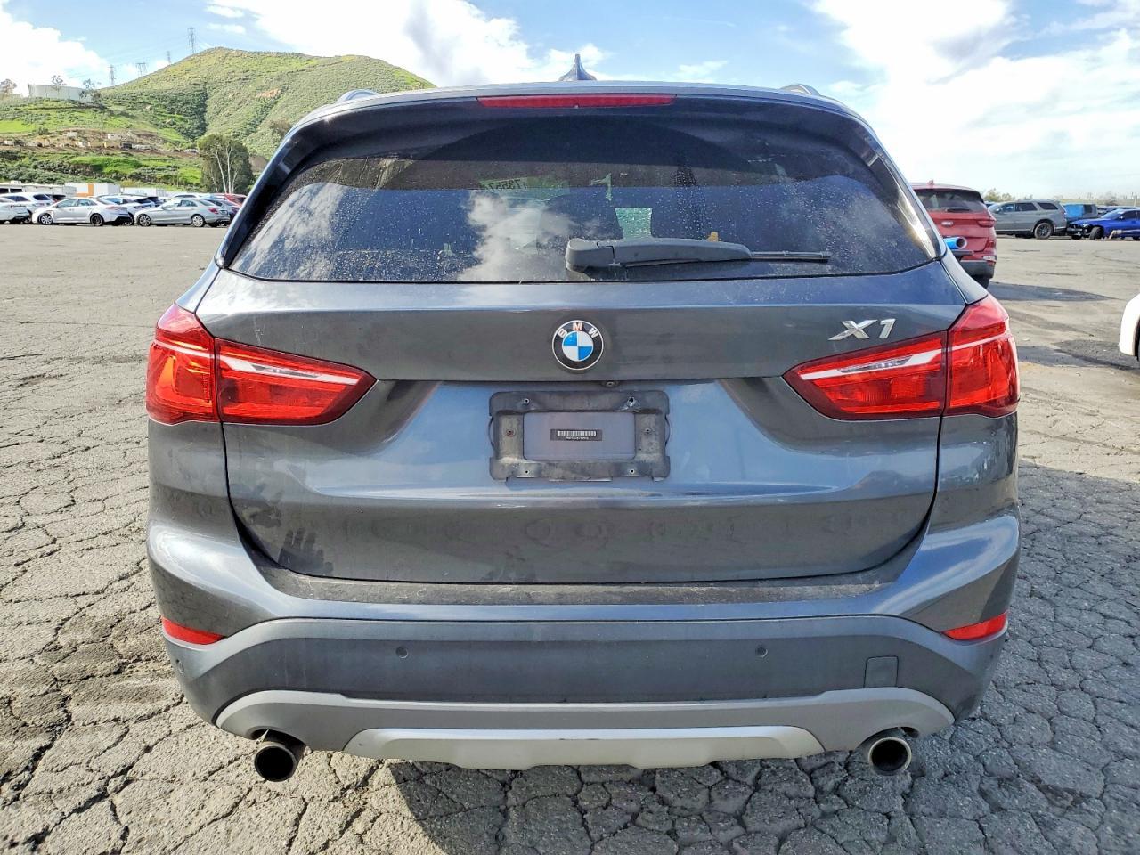 2016 BMW X1 xDrive28I - zdjęcie 6