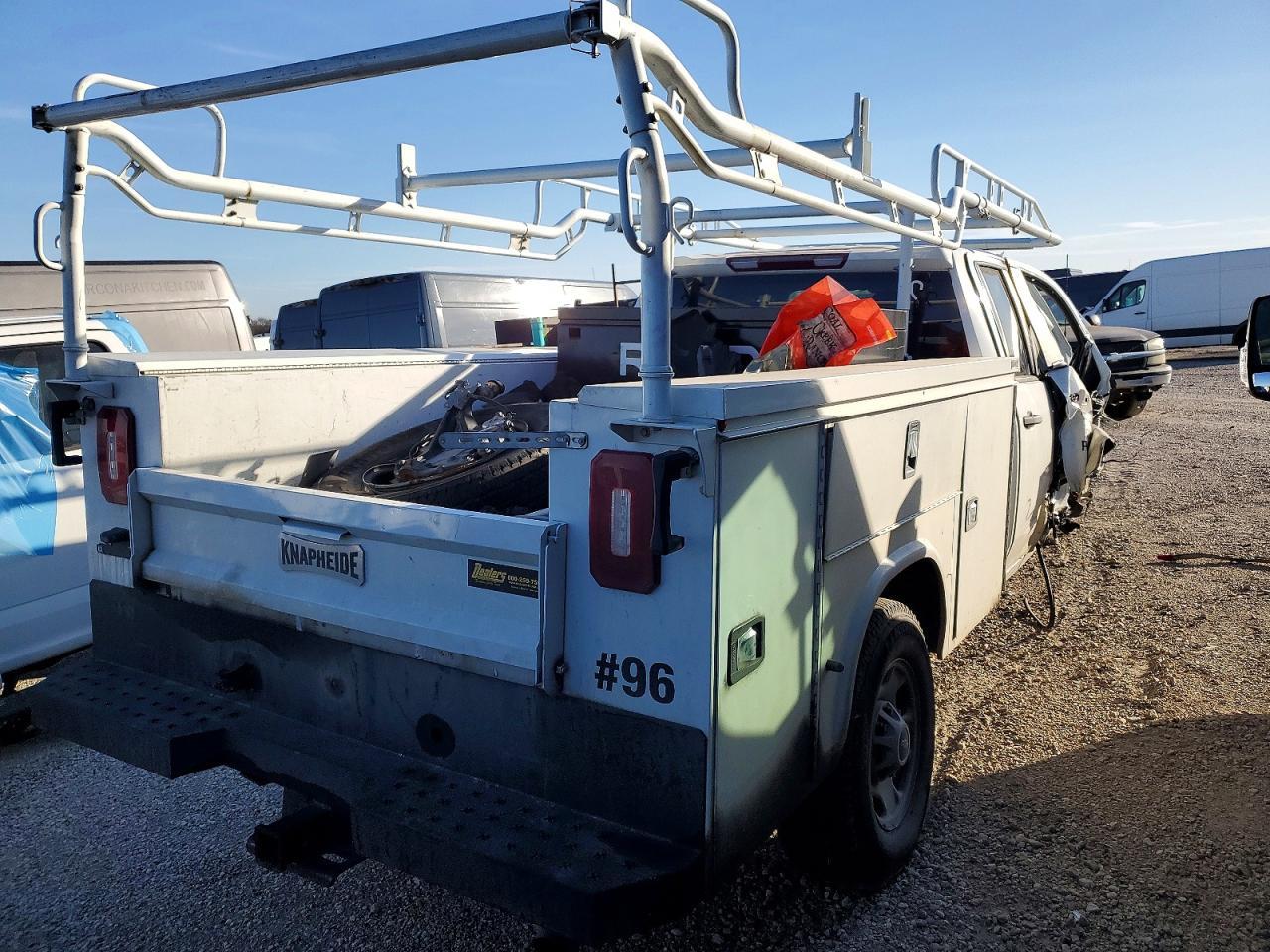 2024 Chevrolet Silverado C2500 Heavy Duty - zdjęcie 3