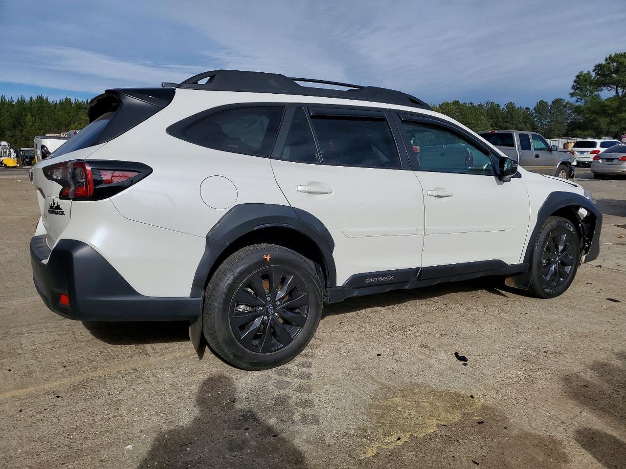 2023 Subaru Outback Onyx Edition - zdjęcie 3