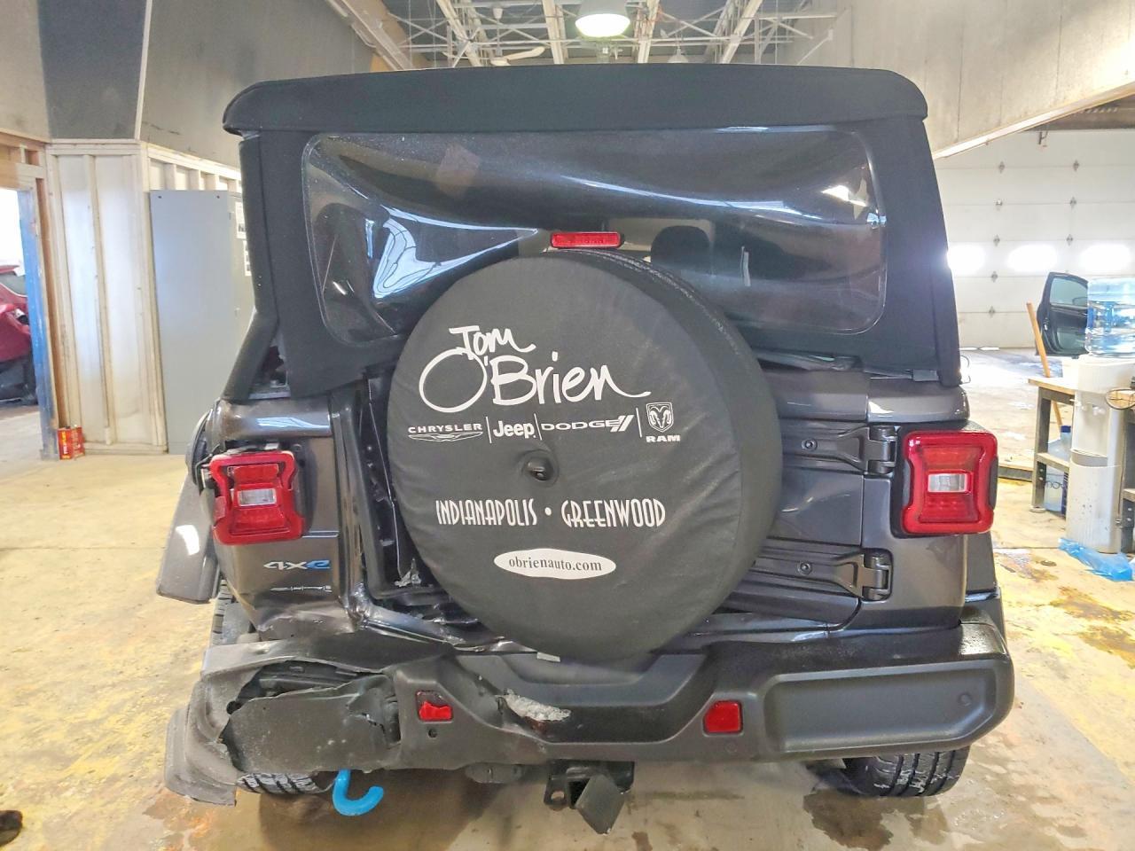 2024 Jeep Wrangler Sahara 4Xe - zdjęcie 6