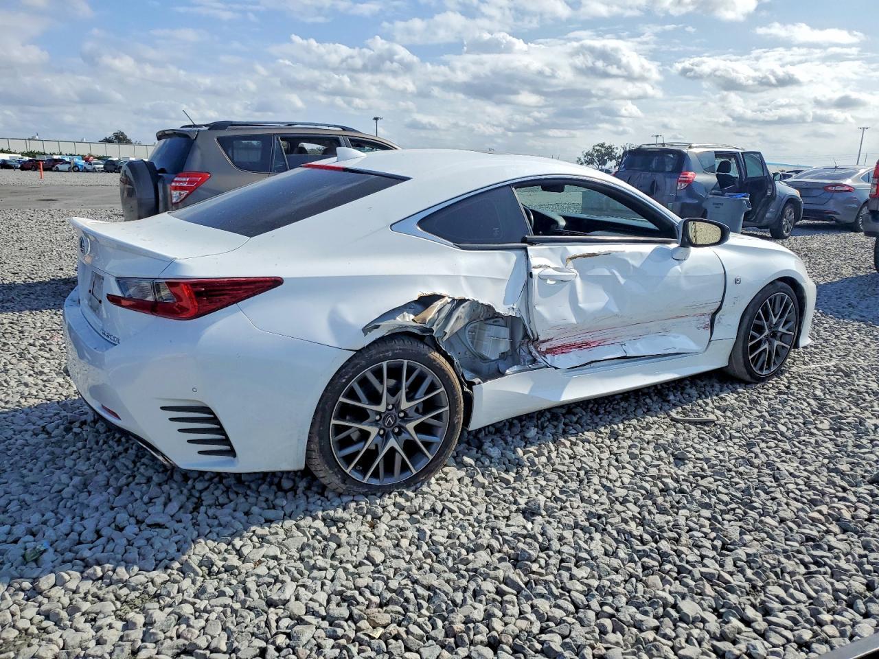 2017 Lexus Rc 200T - zdjęcie 3