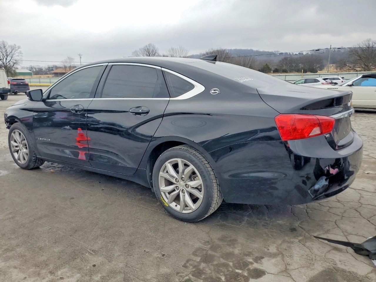 2018 Chevrolet Impala Lt - zdjęcie 2