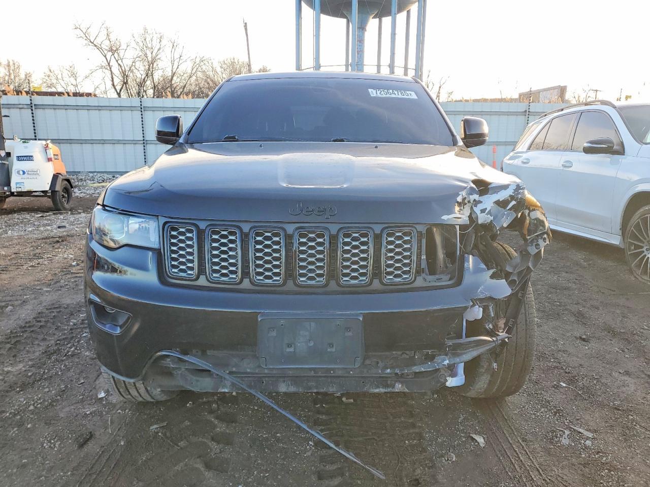 2017 Jeep Grand Cherokee Laredo - zdjęcie 5