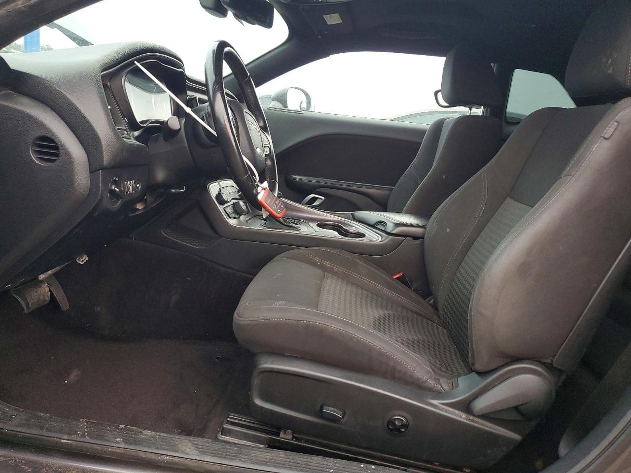 2016 Dodge Challenger Sxt - zdjęcie 7