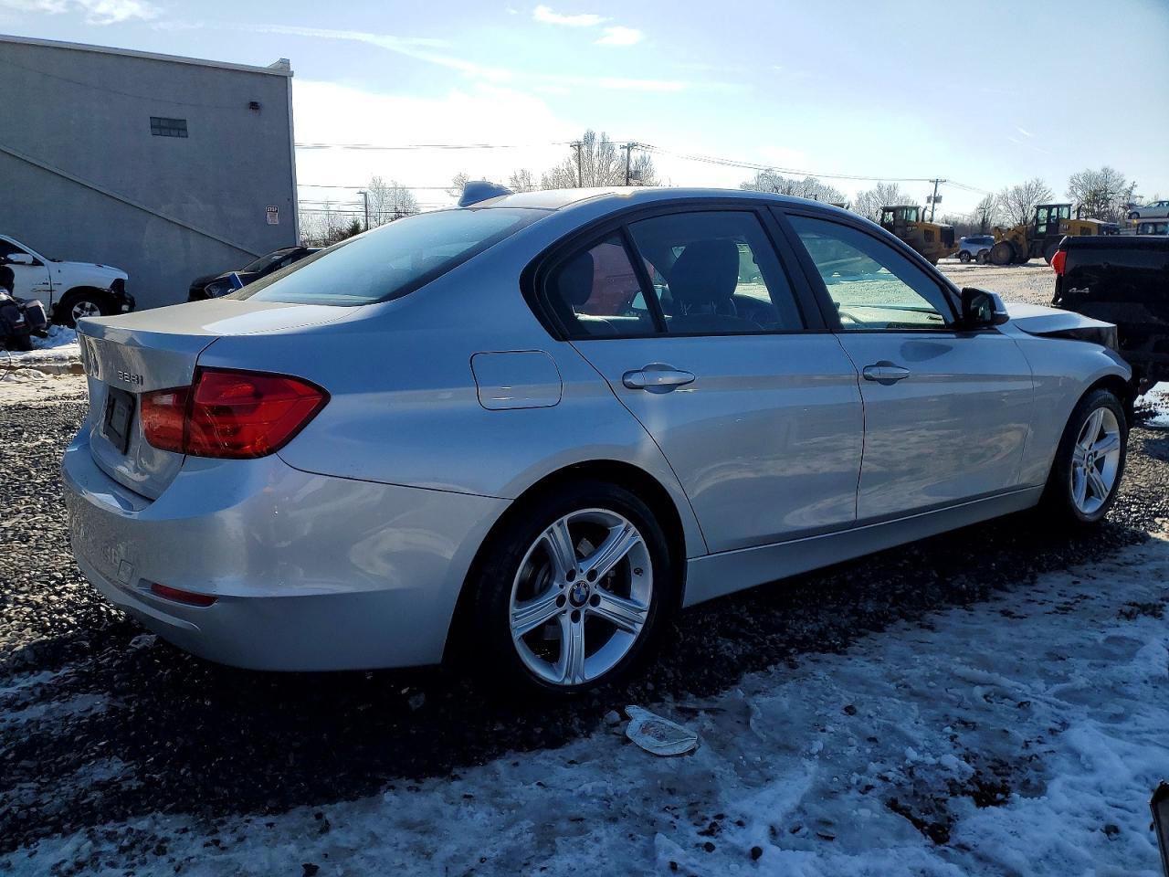 BMW Seria 3 - zdjęcie 3