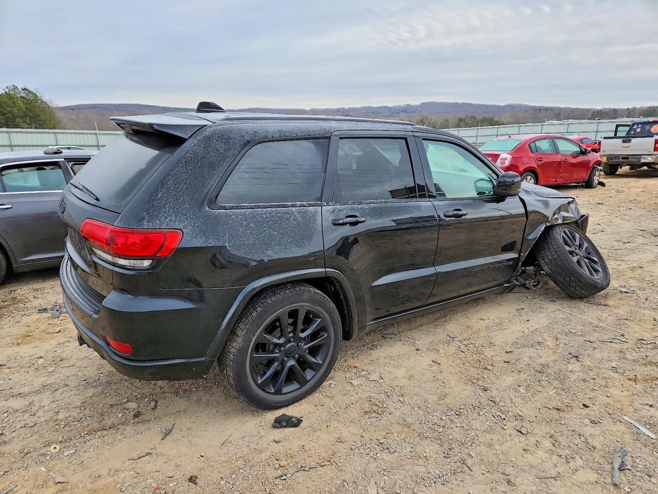 2018 Jeep Grand Cherokee Laredo - zdjęcie 3