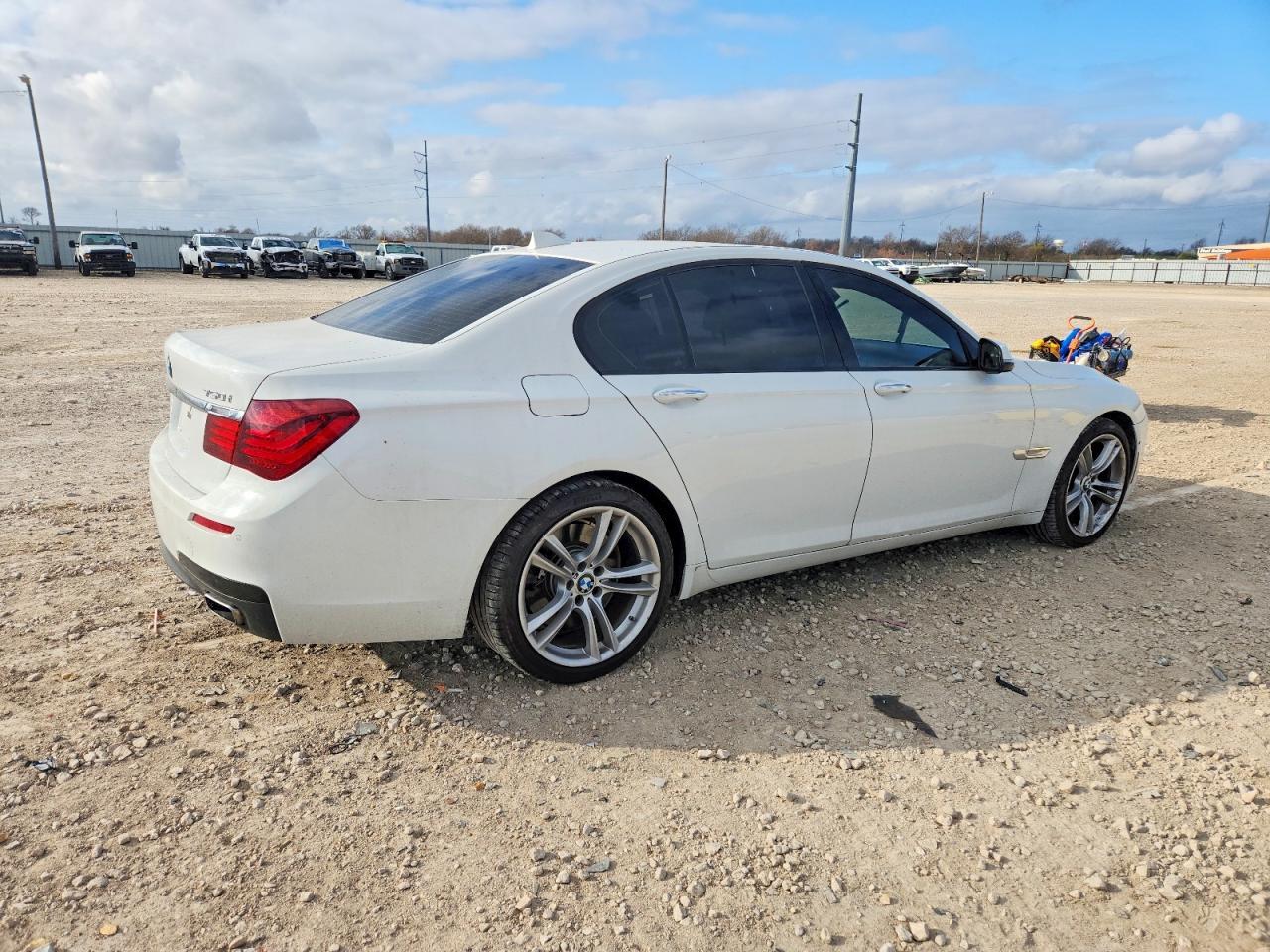 2014 BMW 750 I - zdjęcie 3