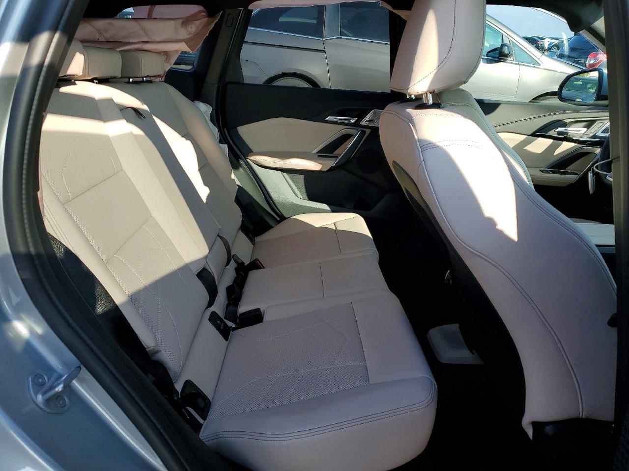 2025 BMW X1 xDrive28I - zdjęcie 11