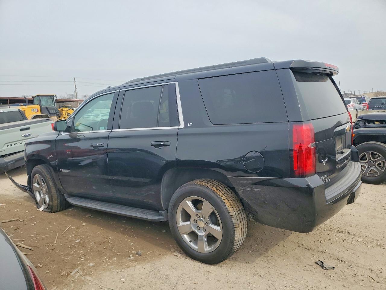2020 Chevrolet Tahoe C1500 Lt - zdjęcie 2