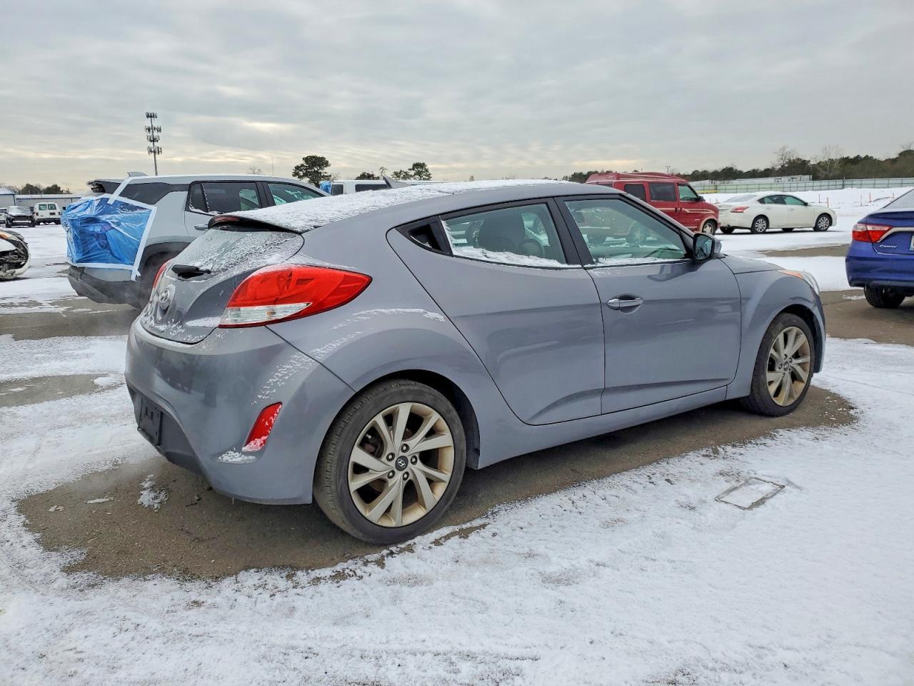 2016 Hyundai Veloster - zdjęcie 3
