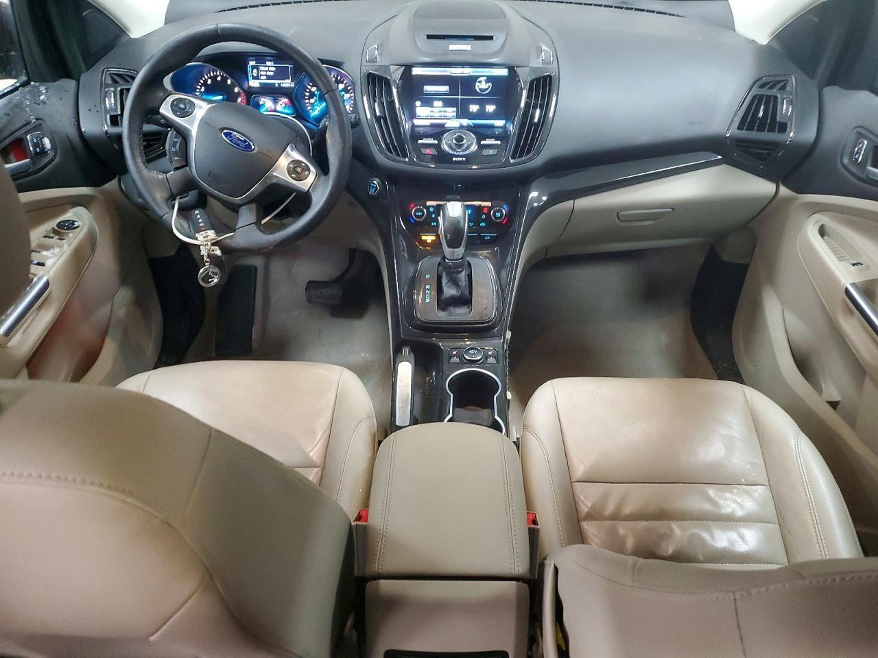 2015 Ford Escape Titanium - zdjęcie 8