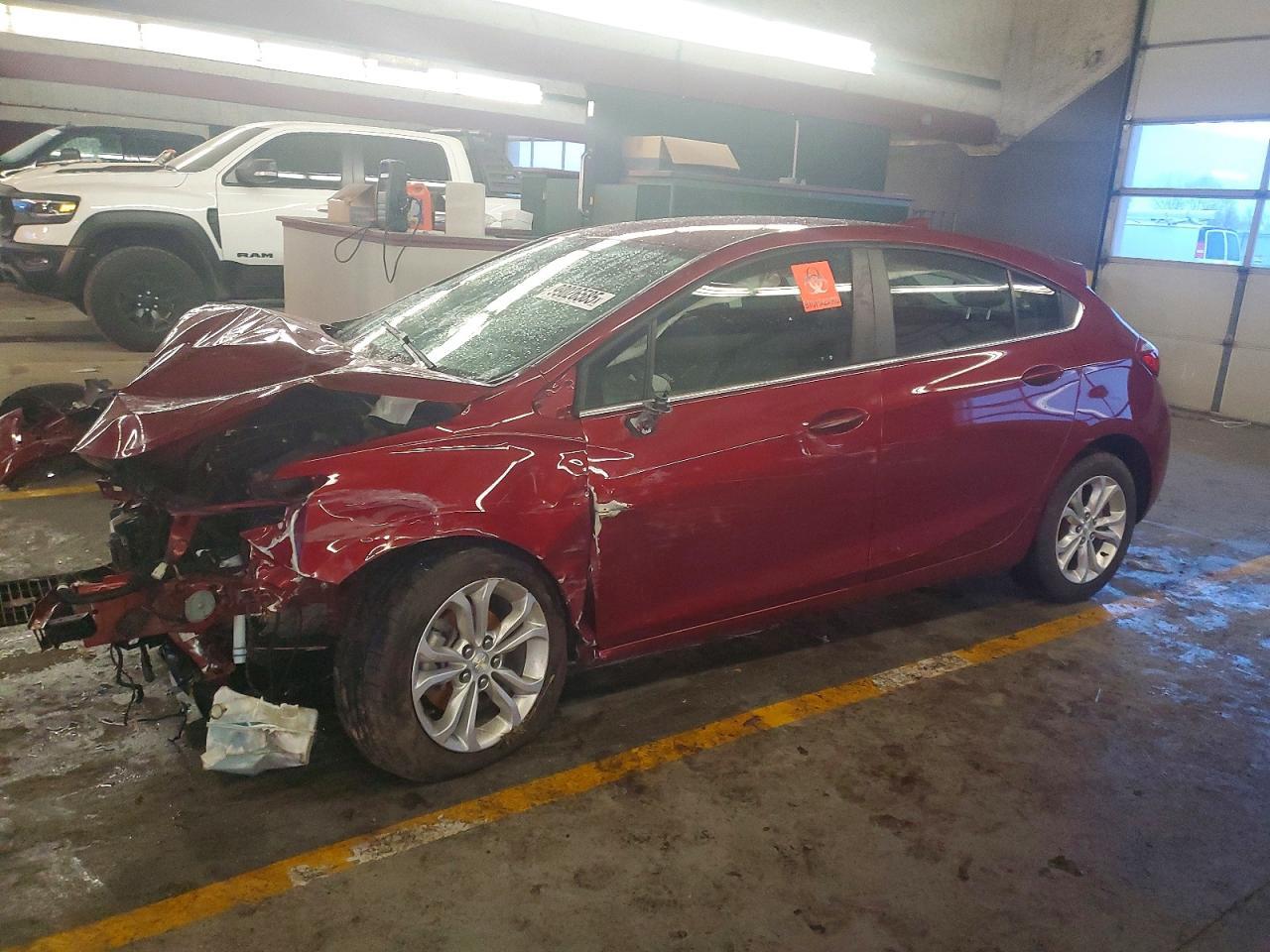 2019 Chevrolet Cruze Lt - zdjęcie główne