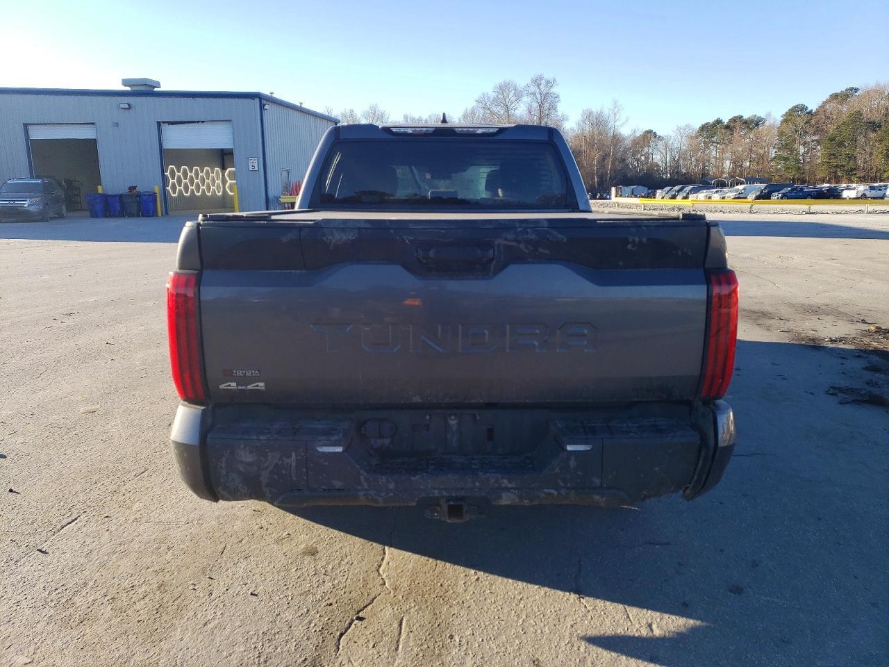 2025 Toyota Tundra Crewmax Sr - zdjęcie 6