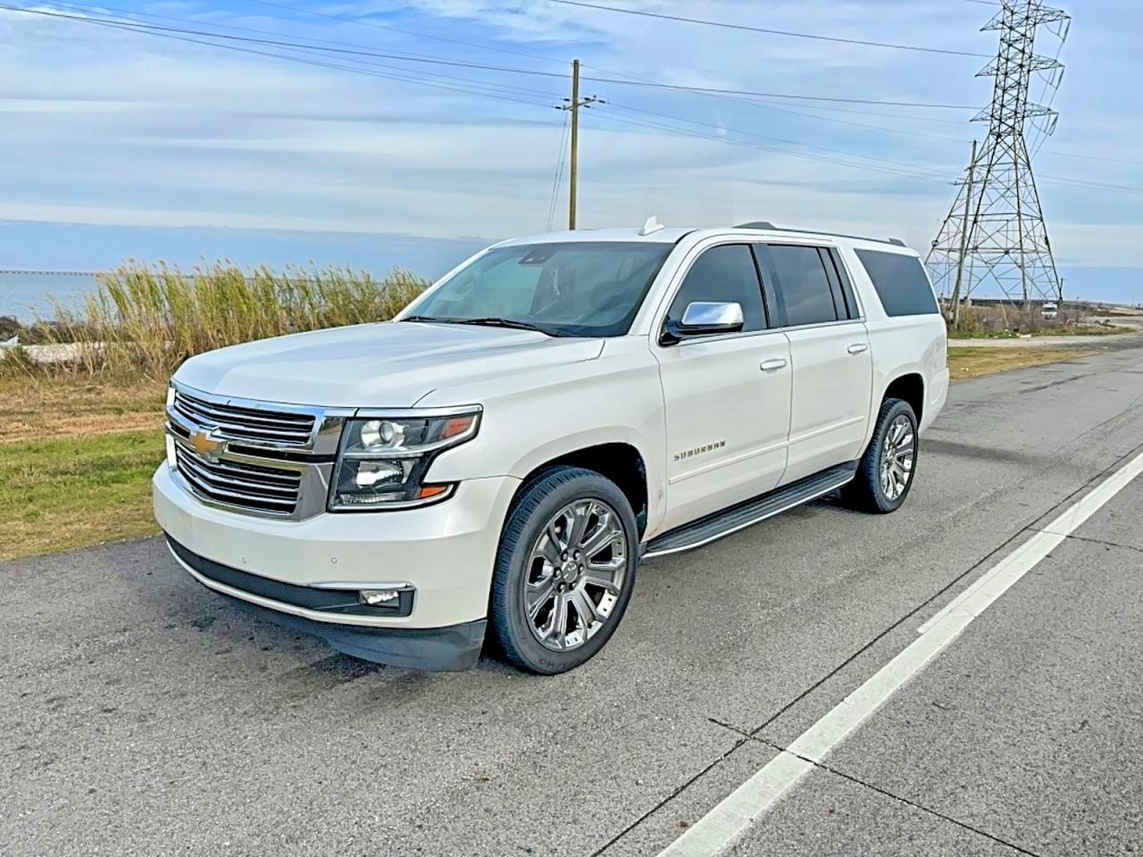 2017 Chevrolet Suburban C1500 Premier - zdjęcie 2