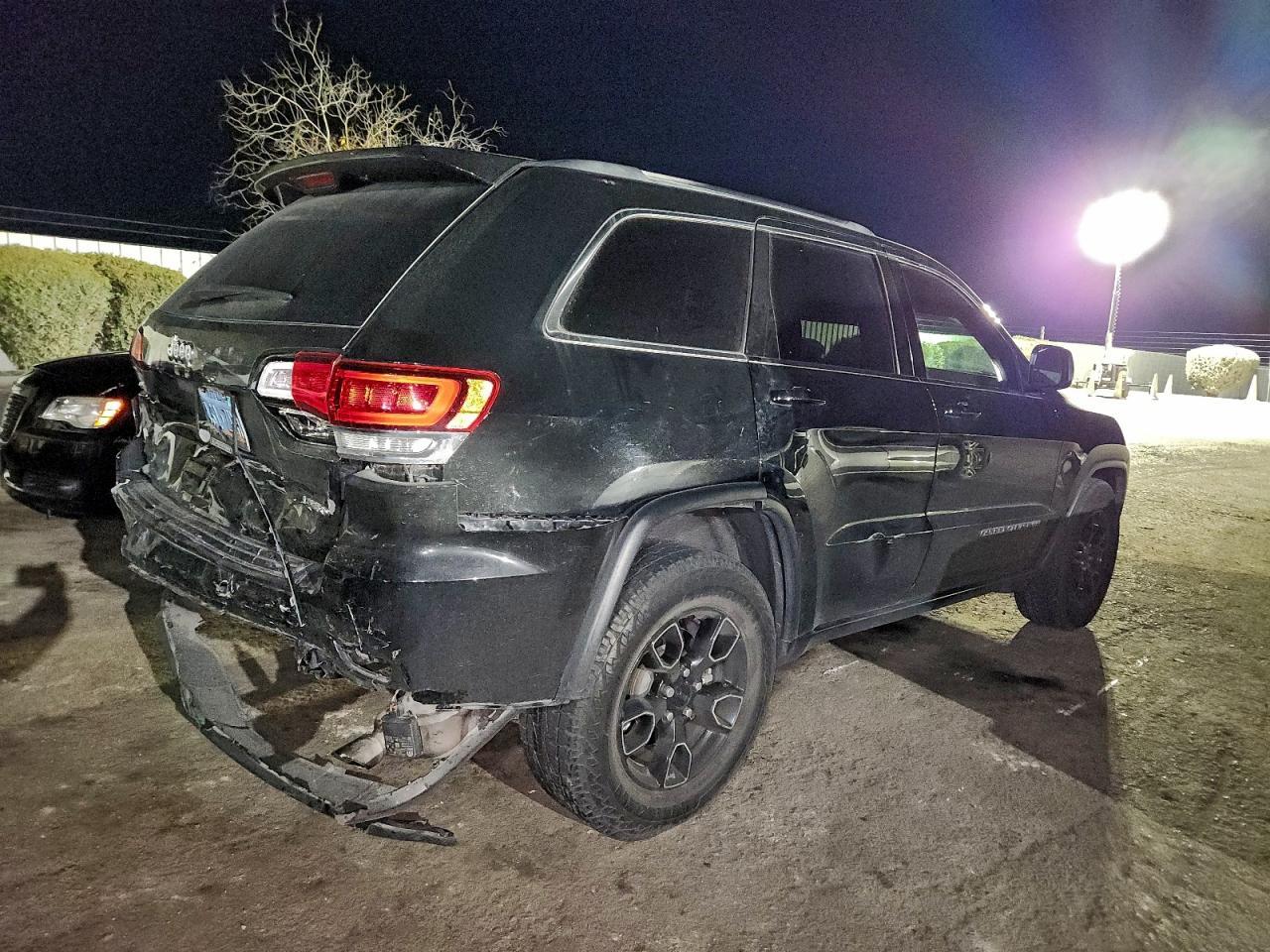 2021 Jeep Grand Cher - zdjęcie 3