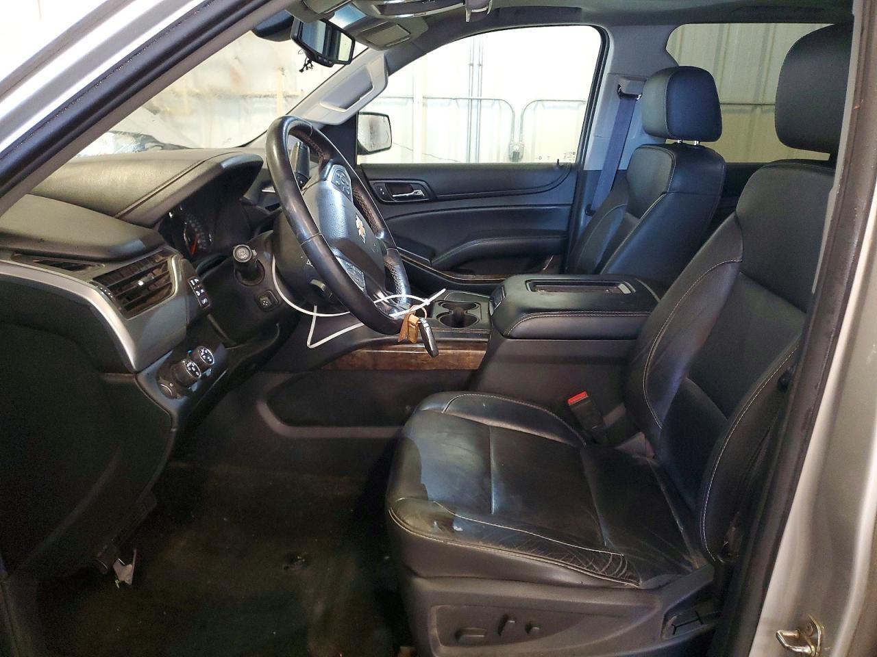 2016 Chevrolet Suburban K1500 Lt - zdjęcie 7