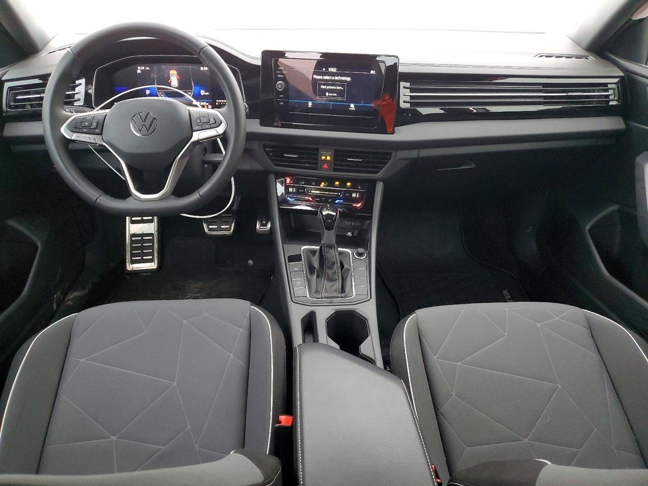 2025 Volkswagen Jetta Sport - zdjęcie 8