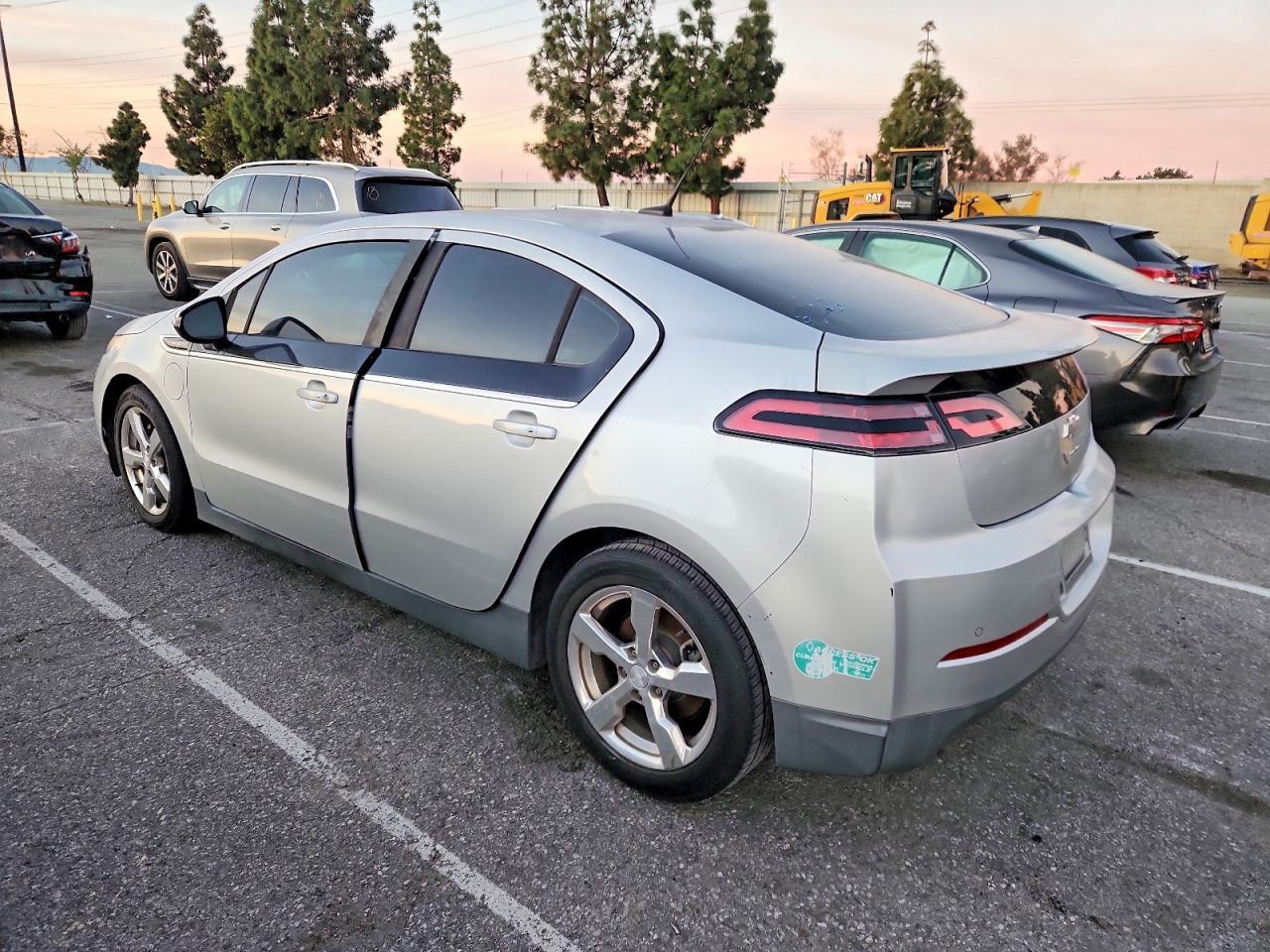 2013 Chevrolet Volt - zdjęcie 2