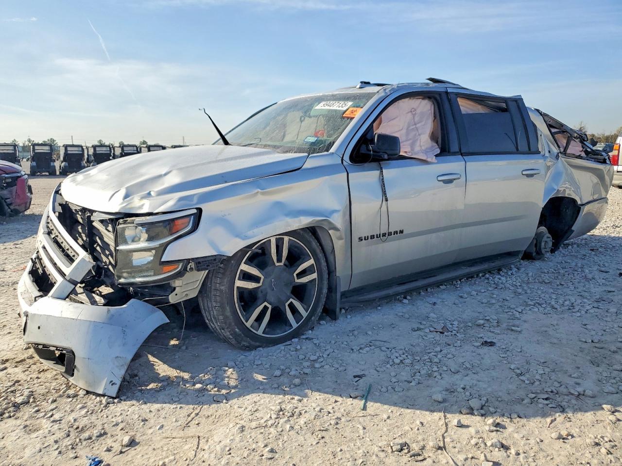 2018 Chevrolet Suburban C1500 Lt - zdjęcie główne