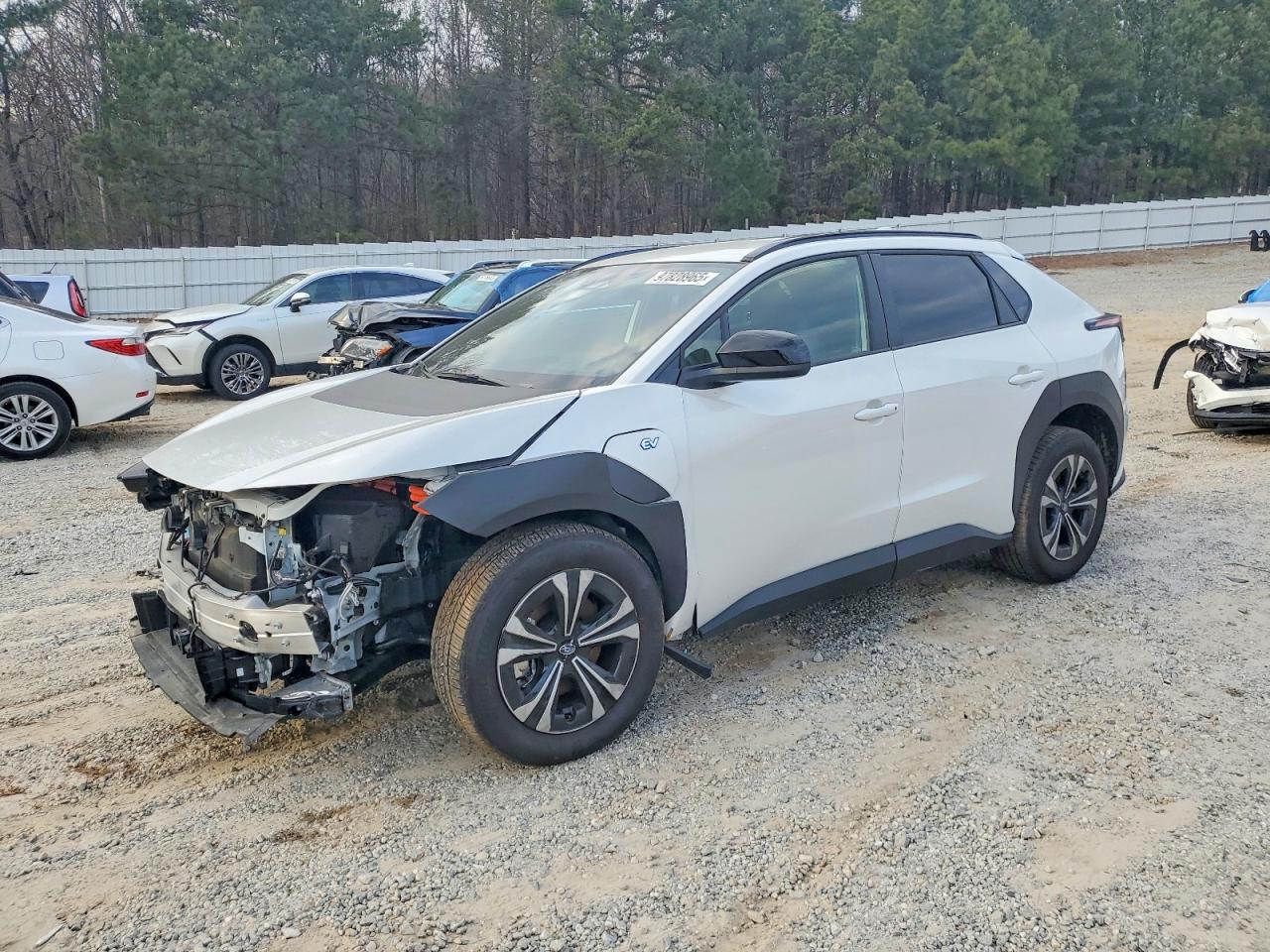 2025 Subaru Solterra Premium - zdjęcie główne