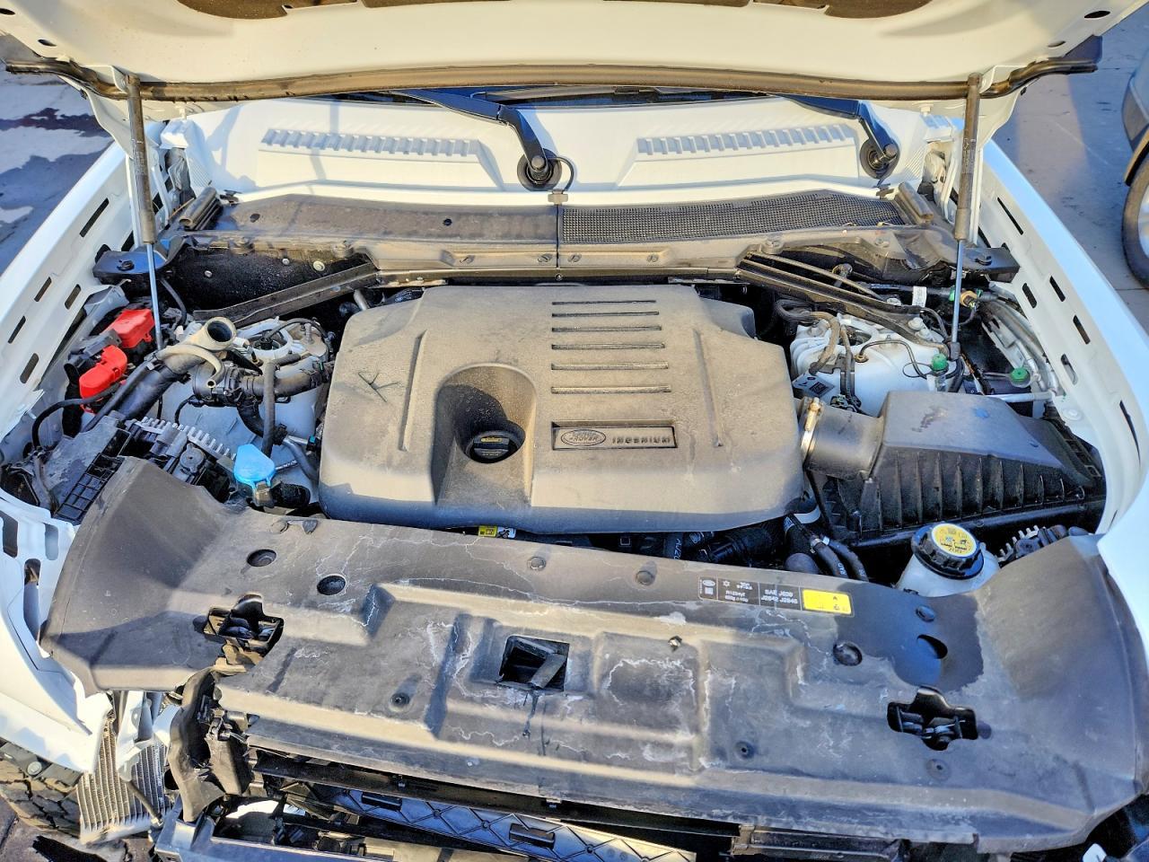 2025 Land Rover Defender 110 X-Dynamic Se - zdjęcie 12