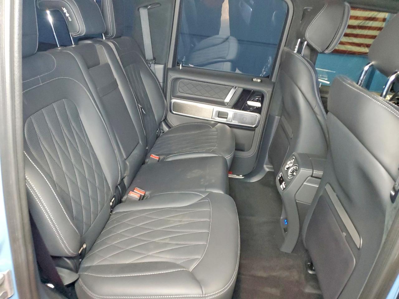 2025 Mercedes-Benz G 550 - zdjęcie 11