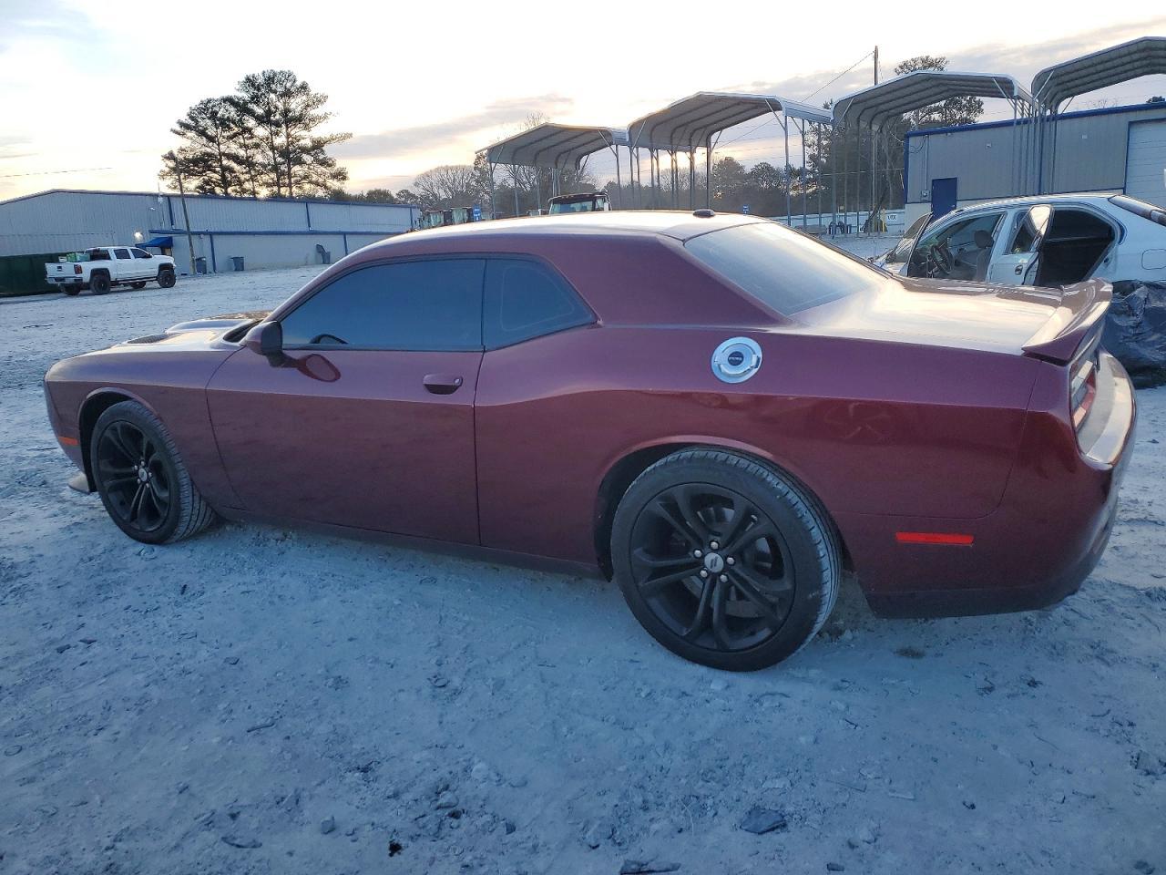2022 Dodge Challenger R/T - zdjęcie 2