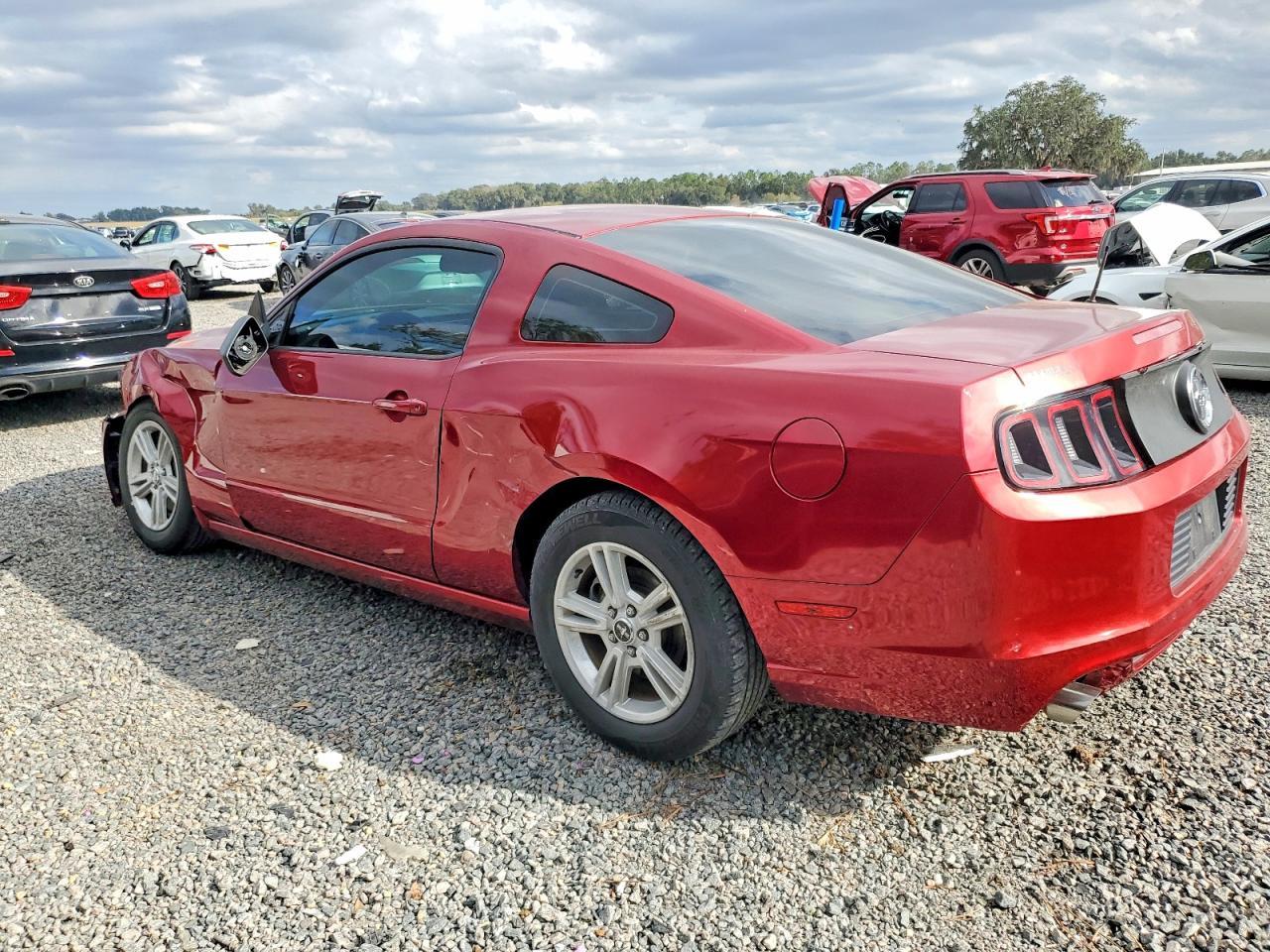 2014 Ford Mustang - zdjęcie 2