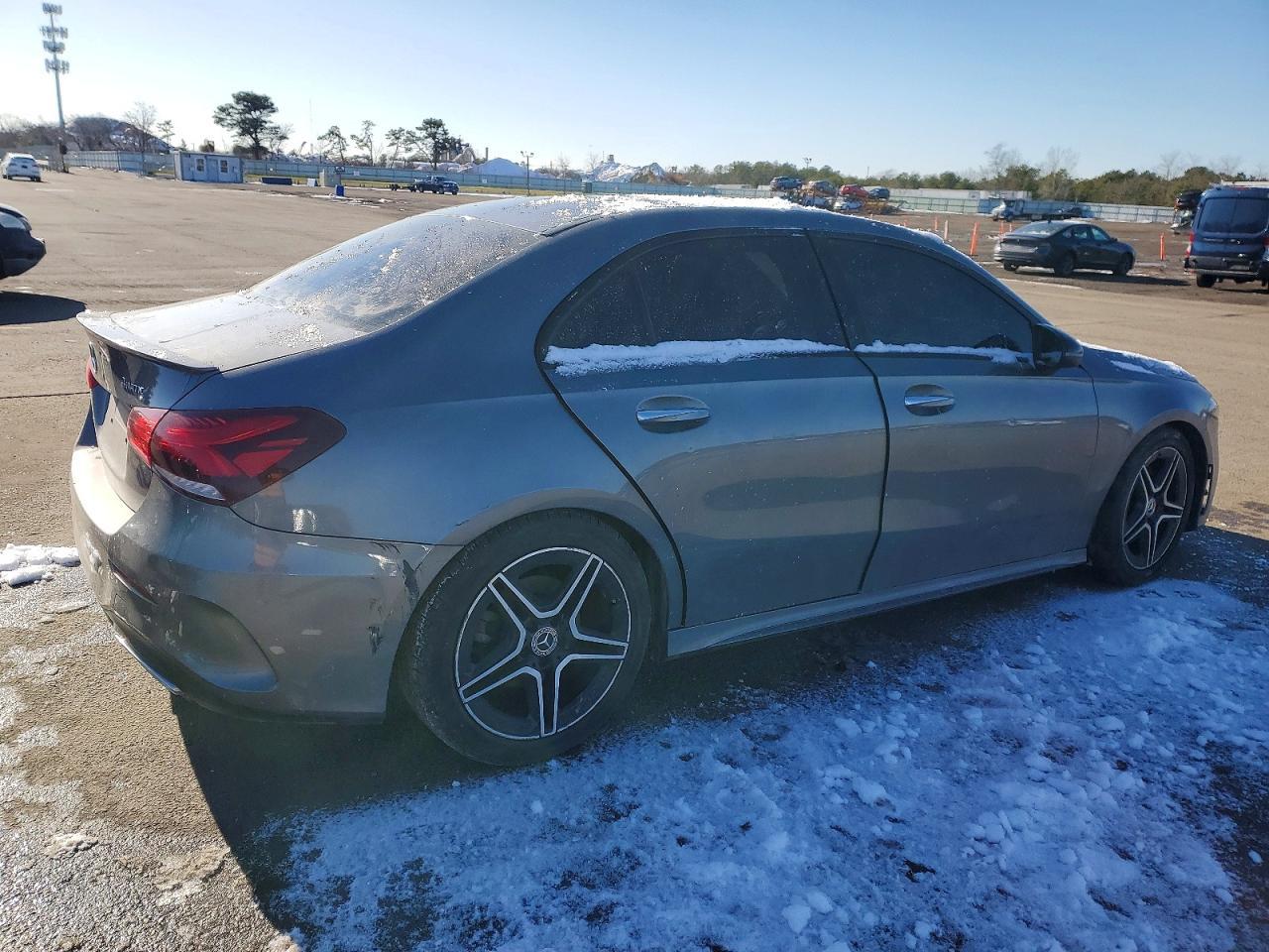 2019 Mercedes-Benz A 220 4Matic - zdjęcie 3