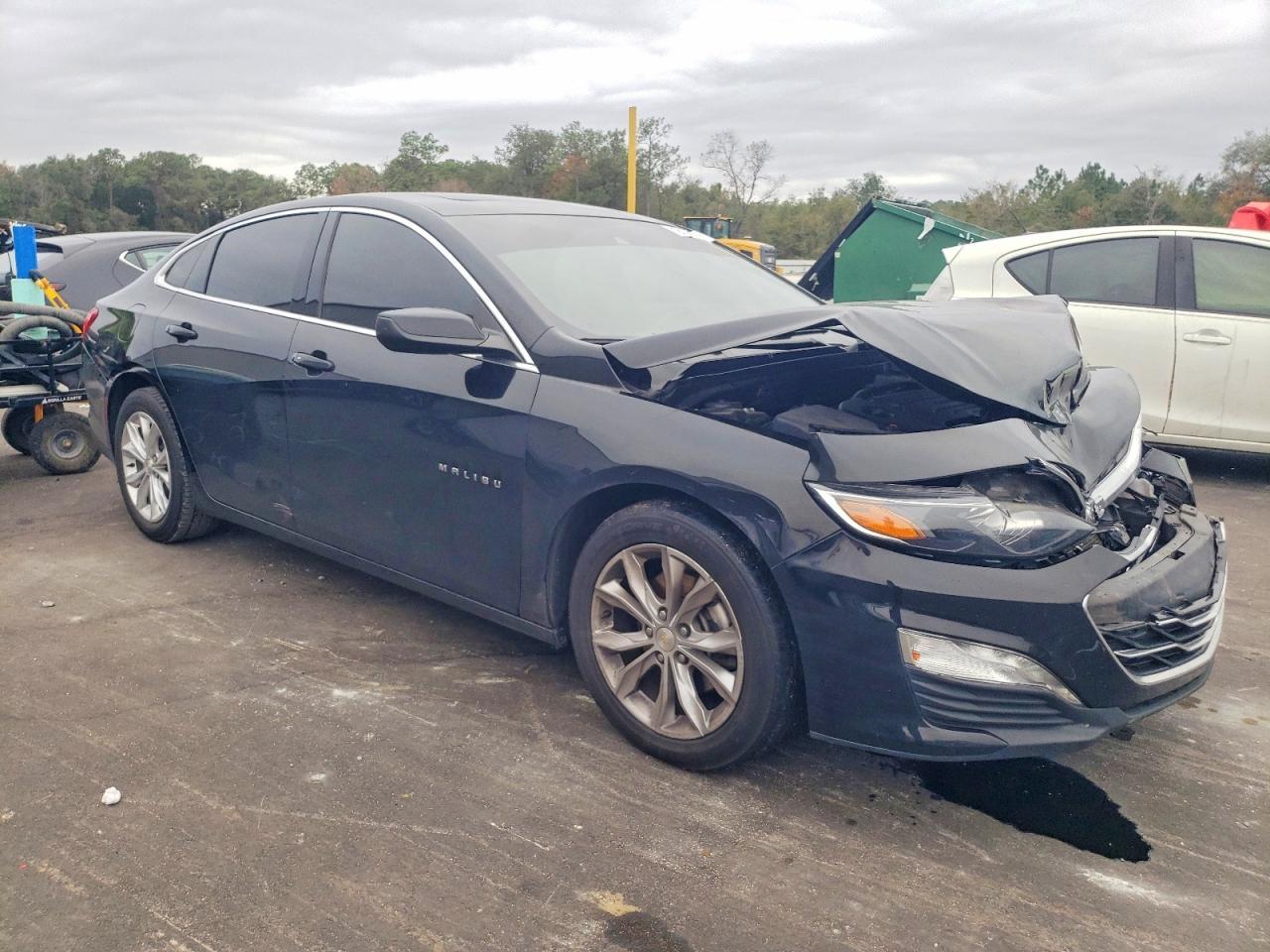 2023 Chevrolet Malibu Lt - zdjęcie 4