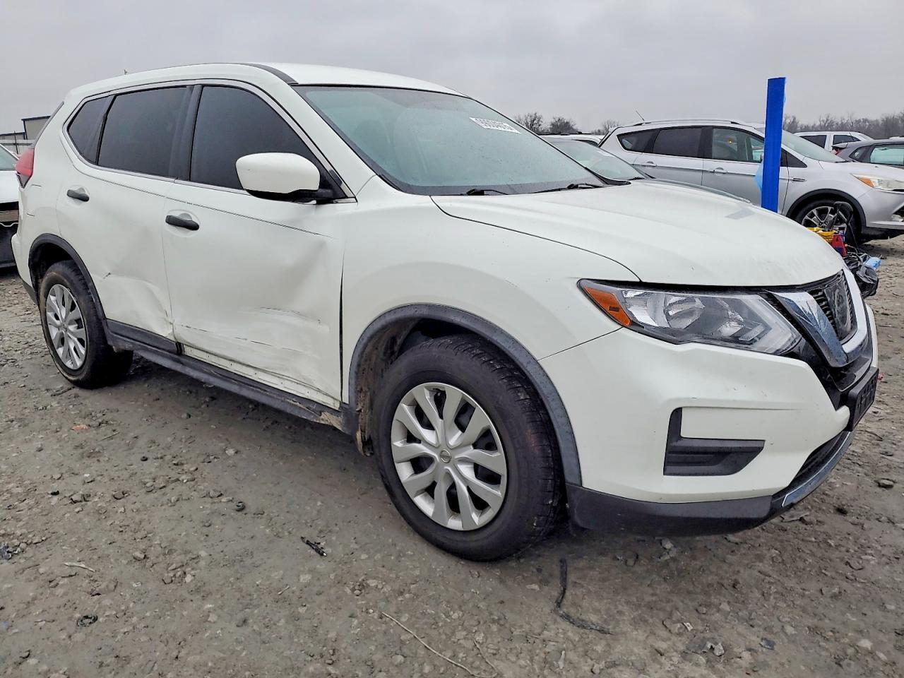 2017 Nissan Rogue S - zdjęcie 4