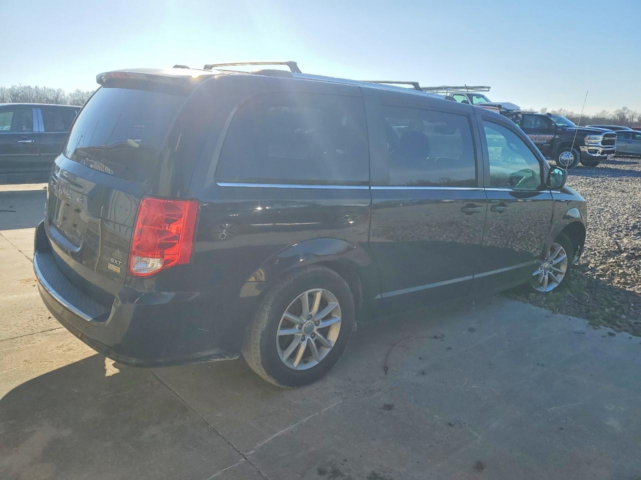 2018 Dodge Grand Caravan Sxt - zdjęcie 3
